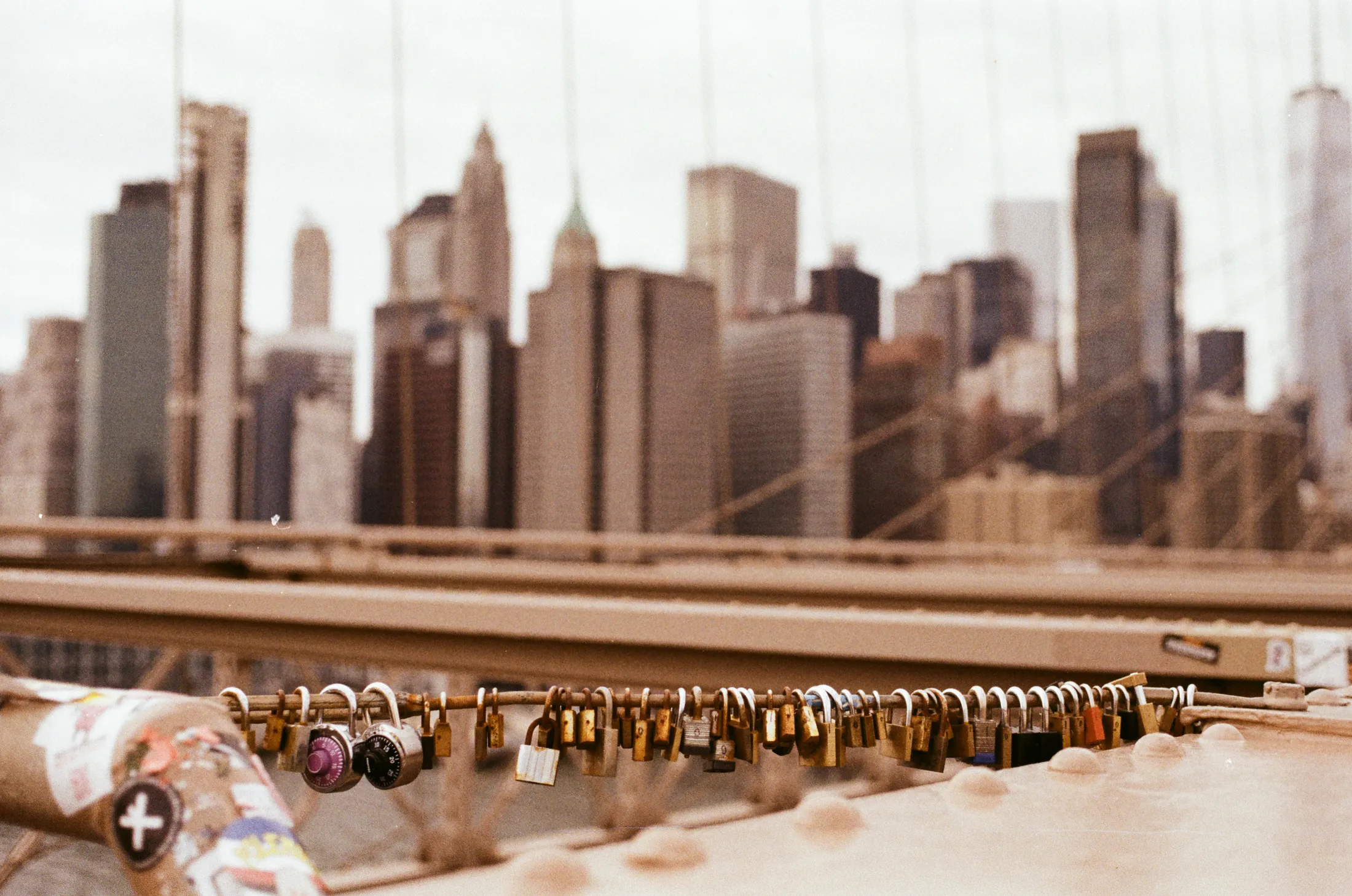 Brooklyn bridge locks
