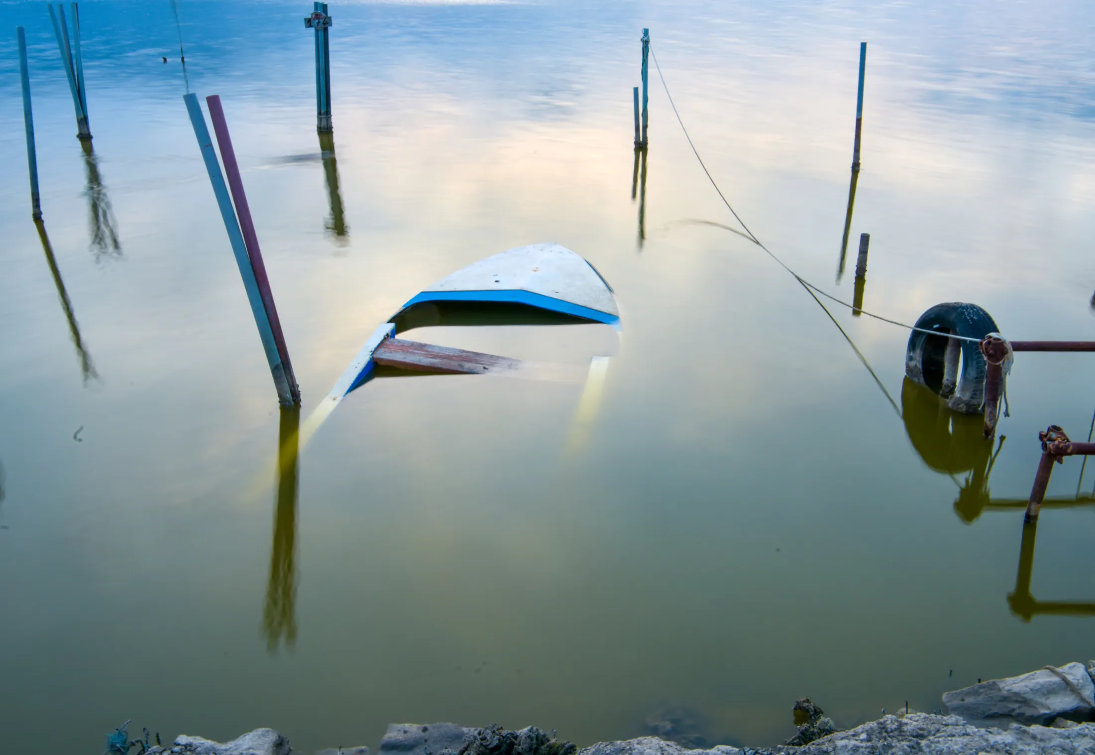 Rubbish in Lesina lake