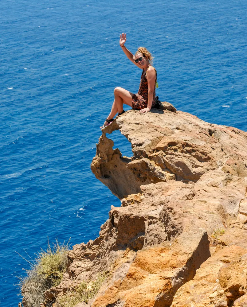 Waving in Akrotiri