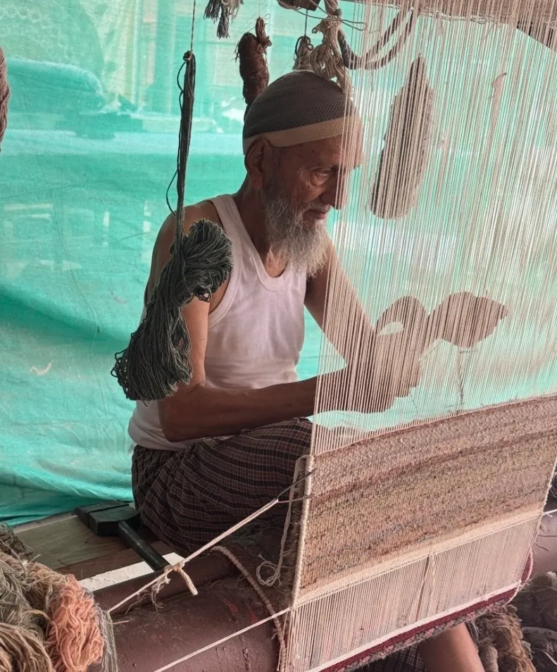 Loom Worker