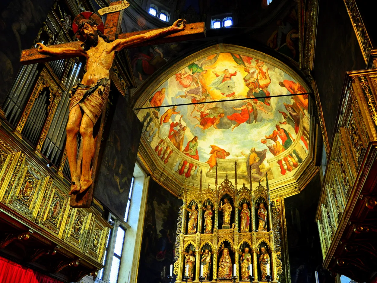 Church Interia