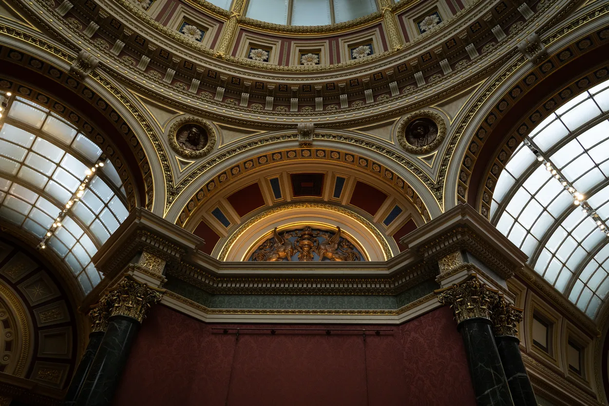 London National Gallery interior