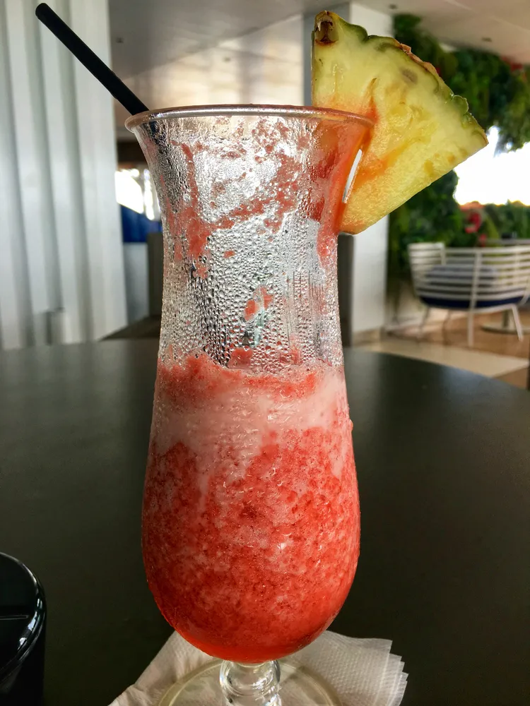 COCKTAIL