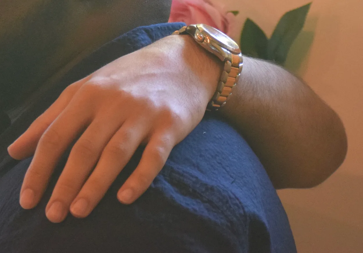 Hand of friendship