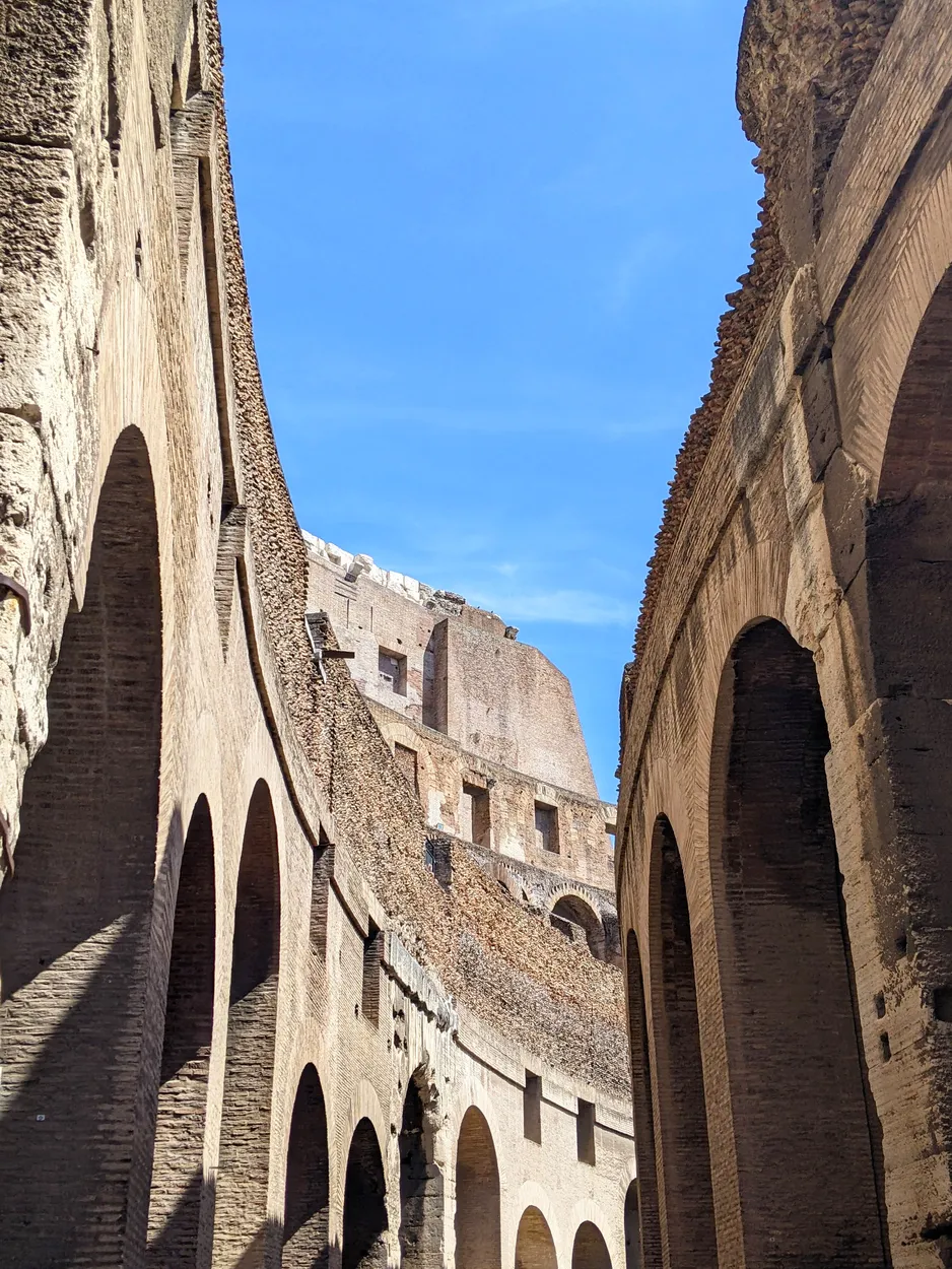 Colosseum Curves