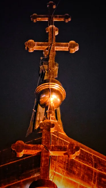 Cross