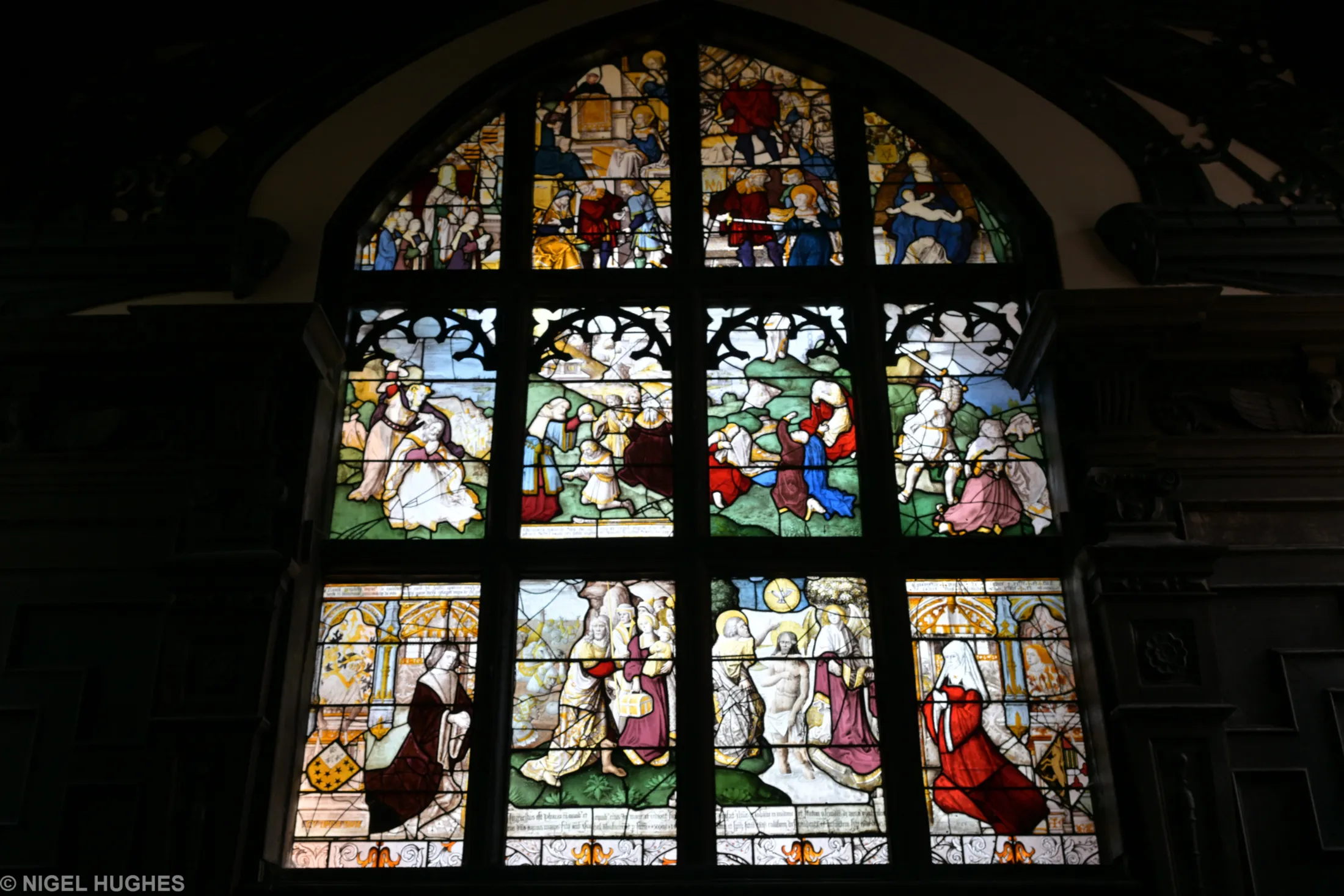STAINED GLASS WINDOW
