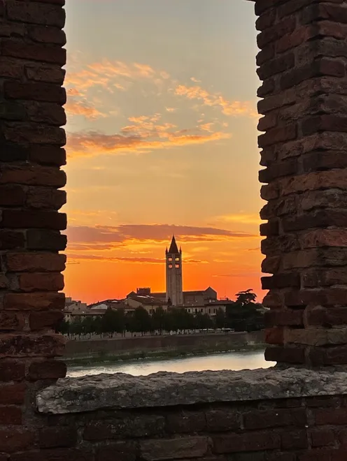 Verona in a frame.
