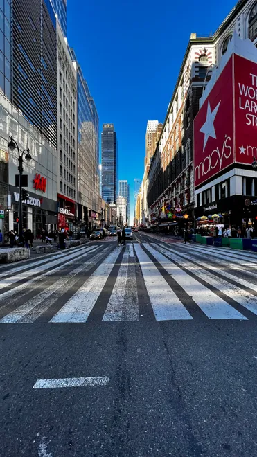 Crossroads of manhattan