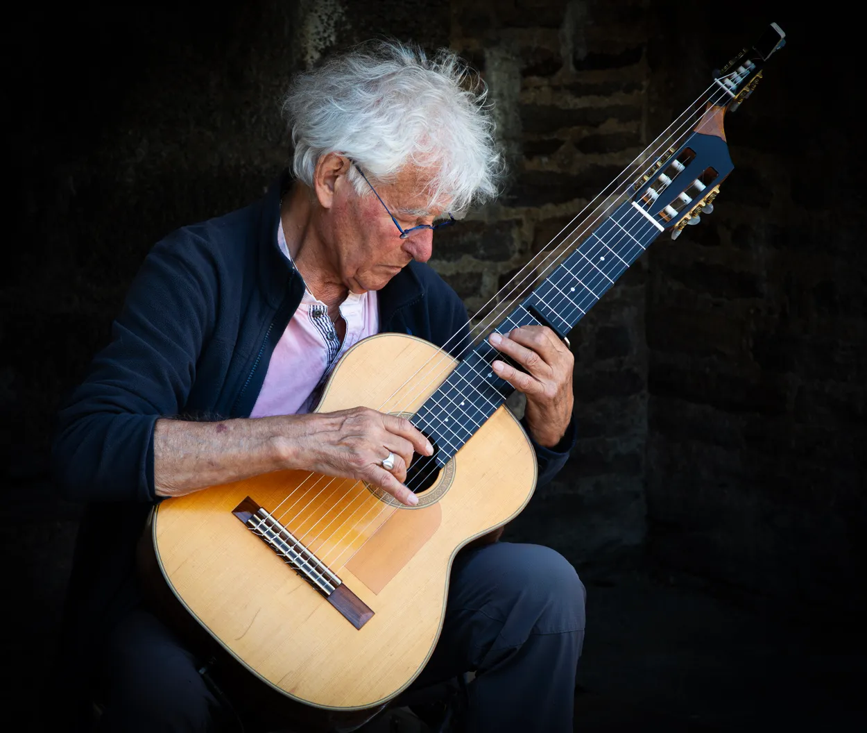 Classical guitarist