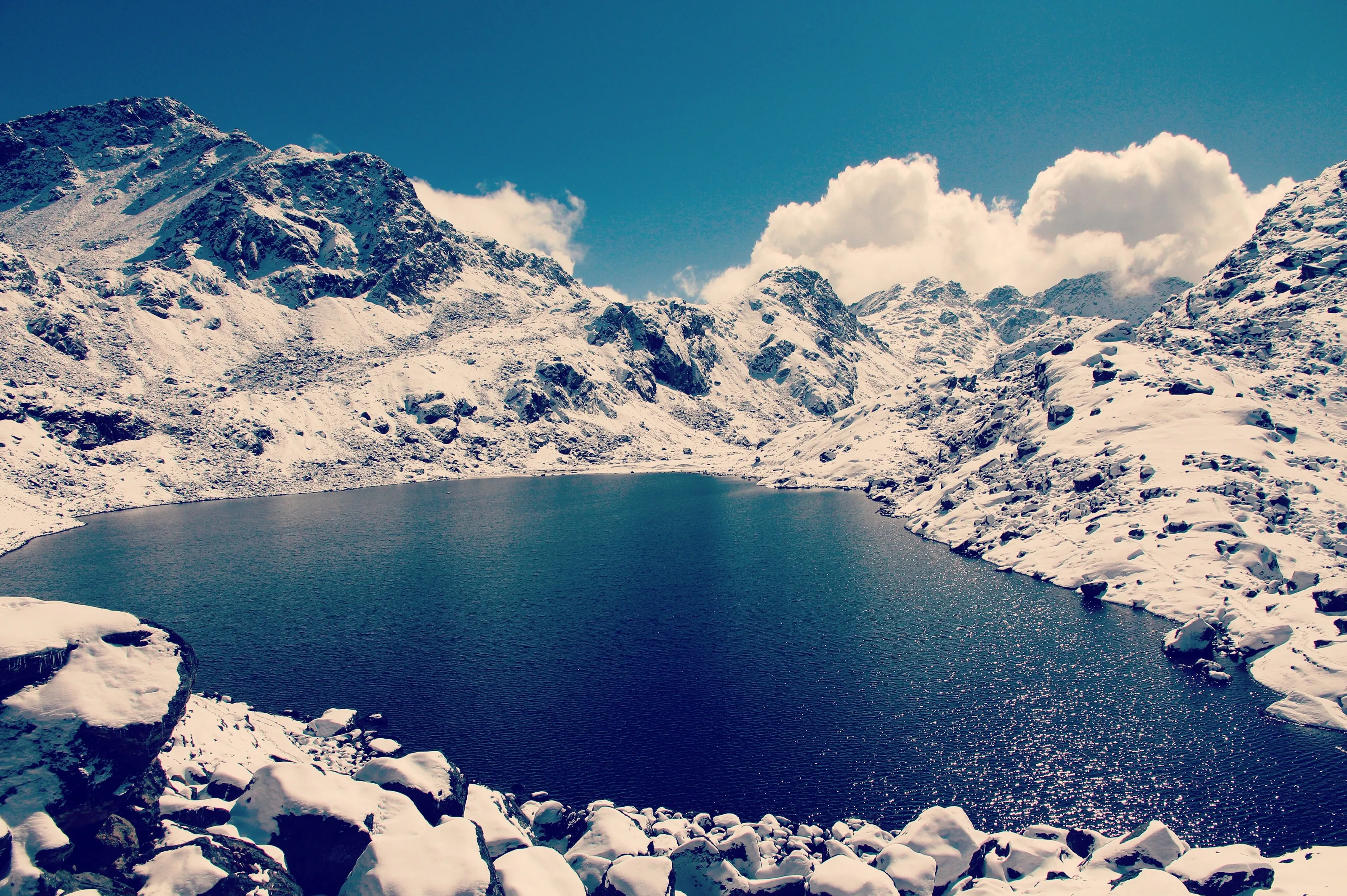 Snowy Gosaikunda