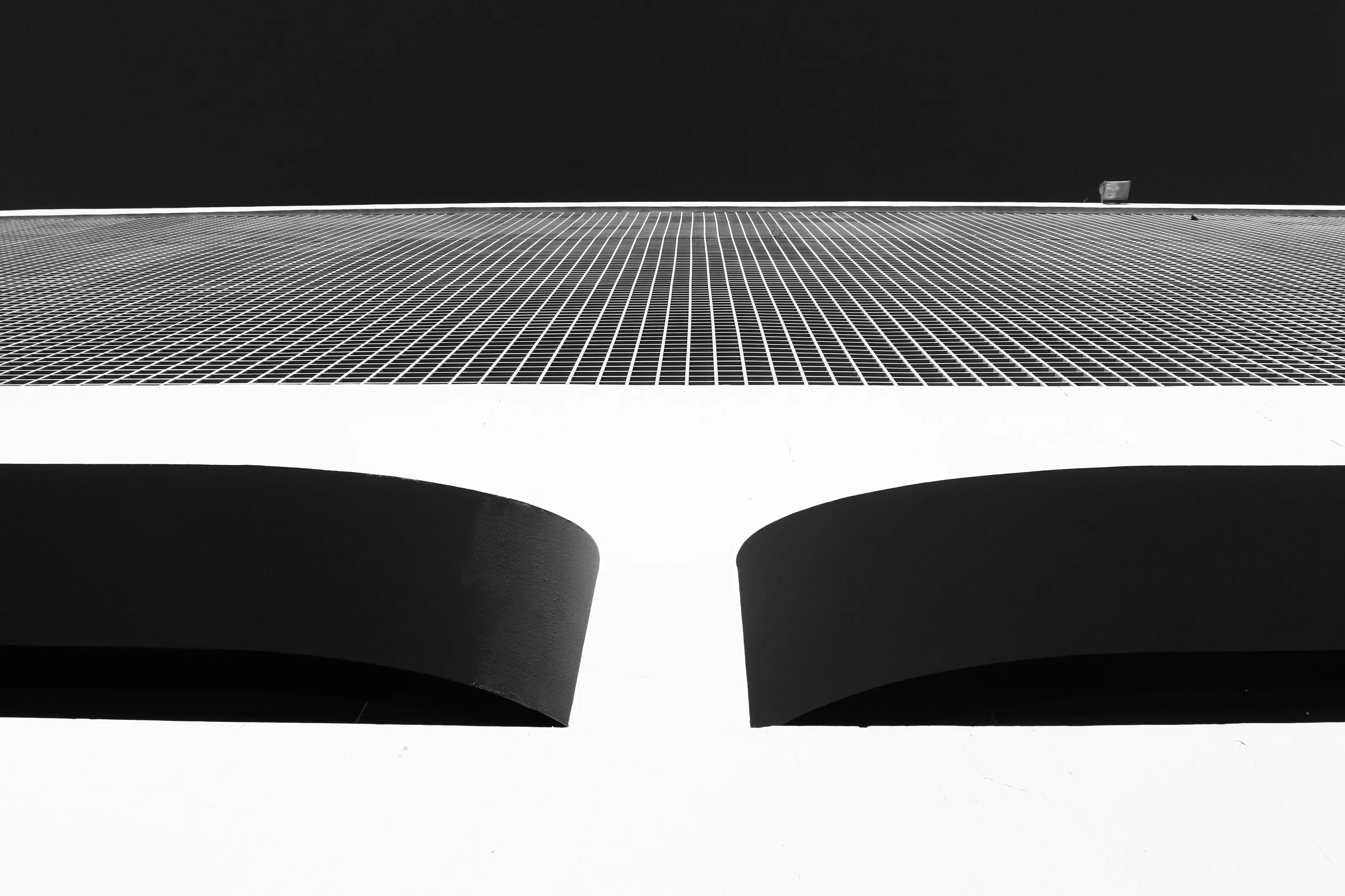 Counter-plongee: Brasilia National Library