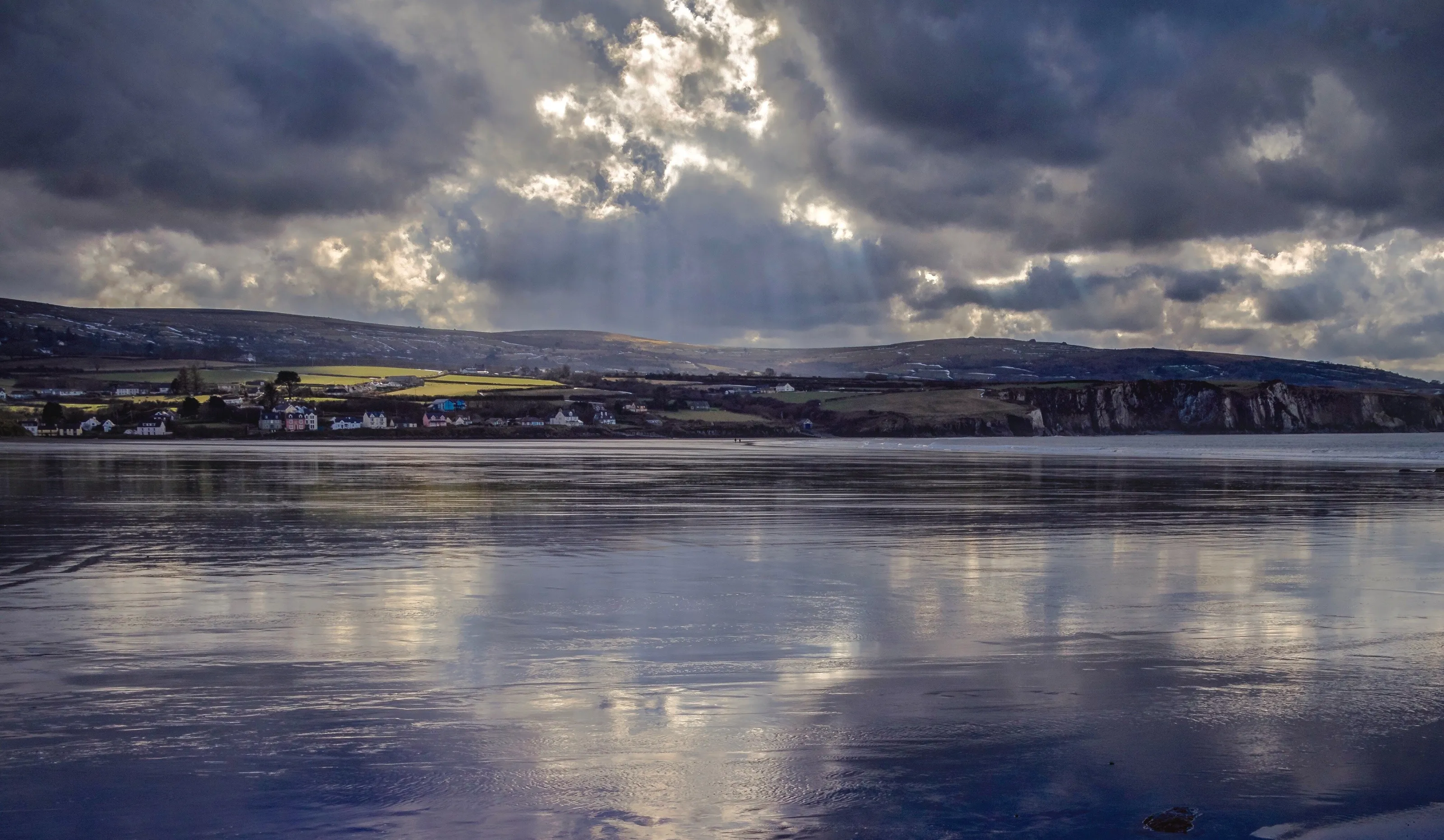 Newport Beach towards Parrog