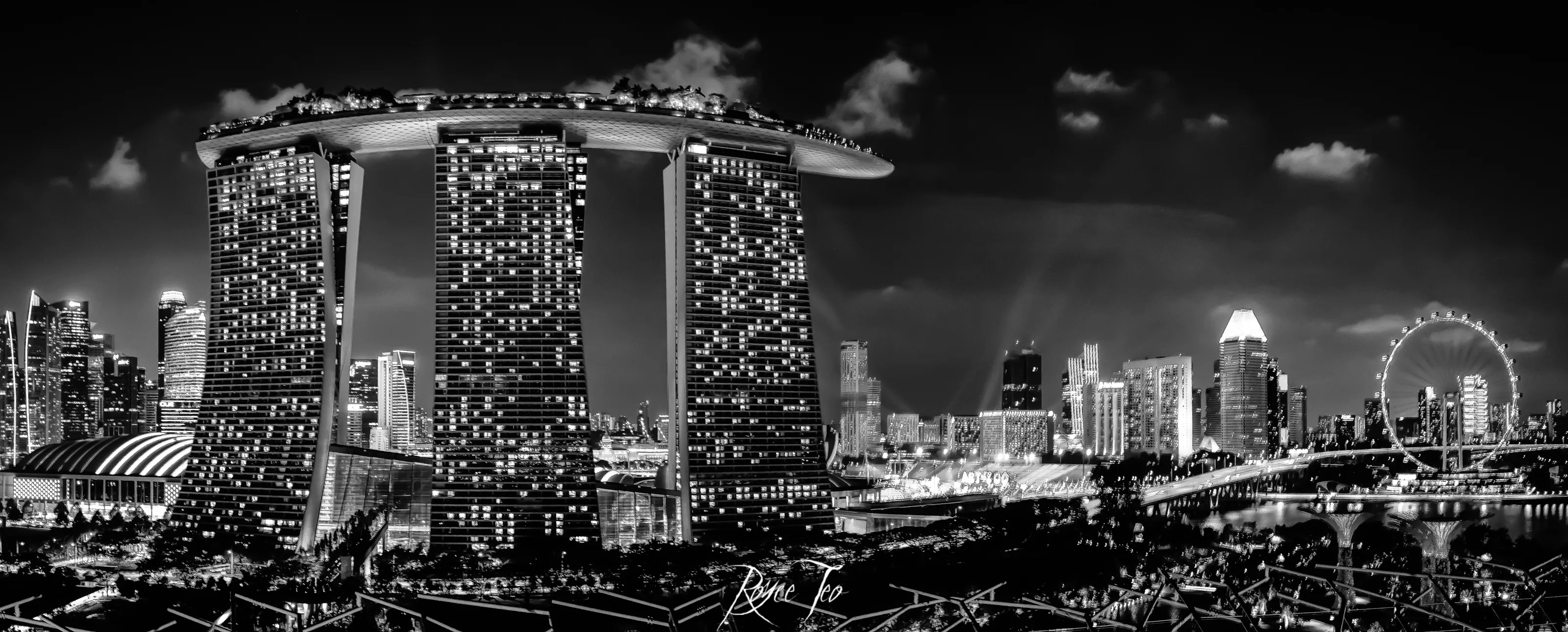 "singapore at night, an emotion i can't describe"