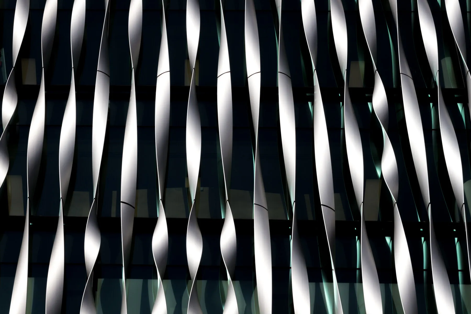 Shadow along curves