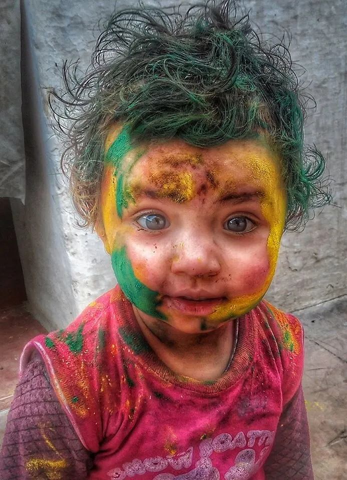 holi