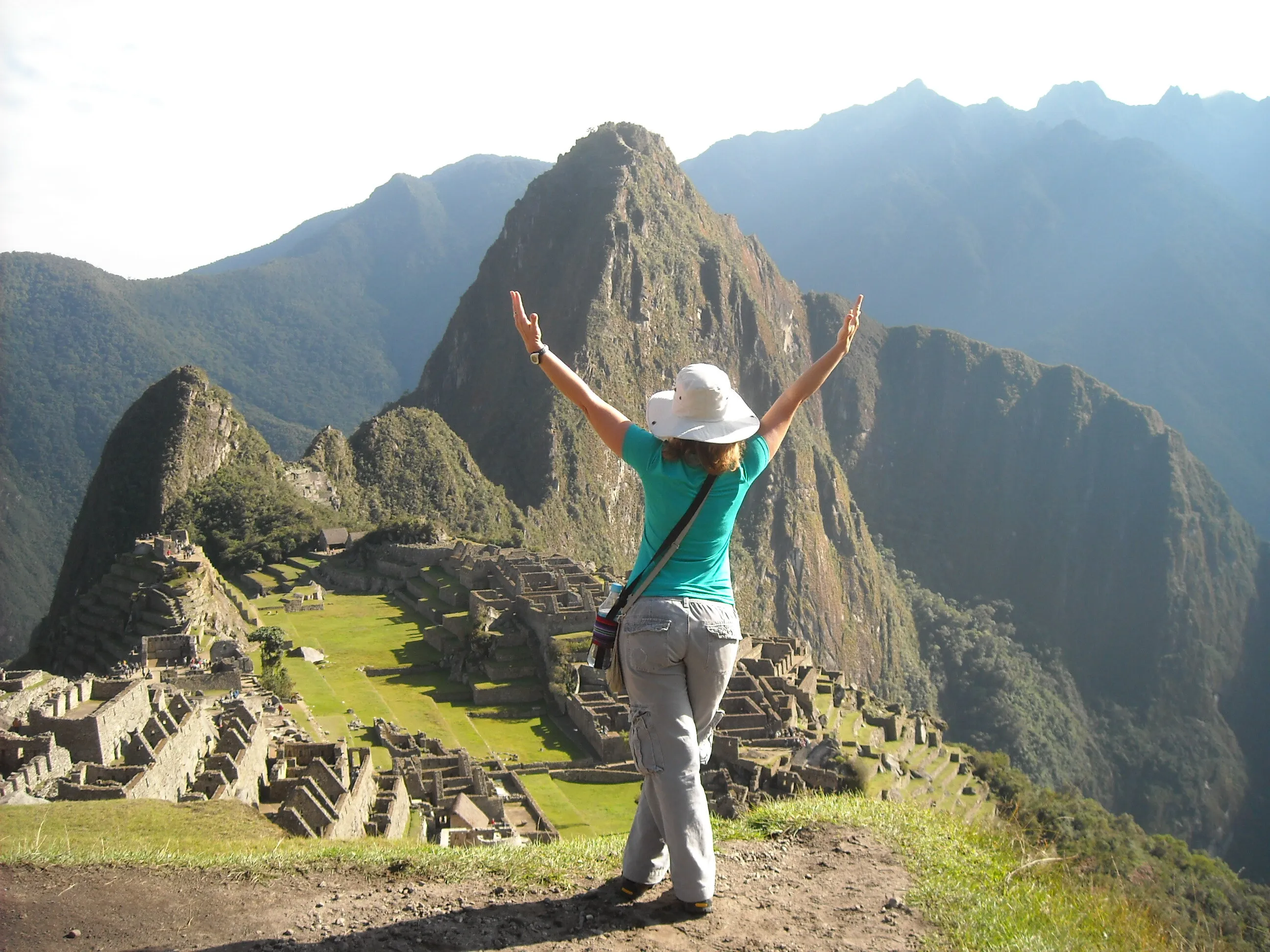 Hugging Huayna Picchu