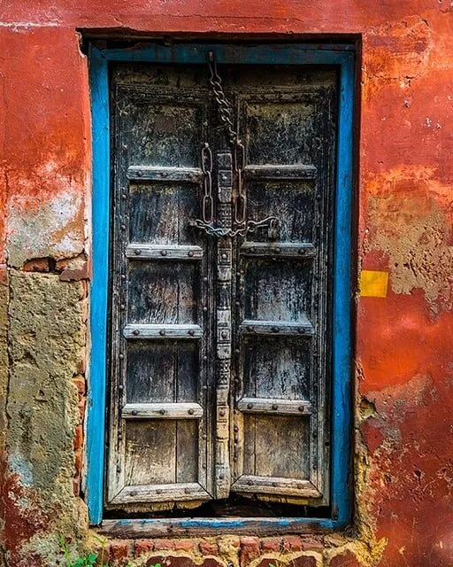 THE DOOR