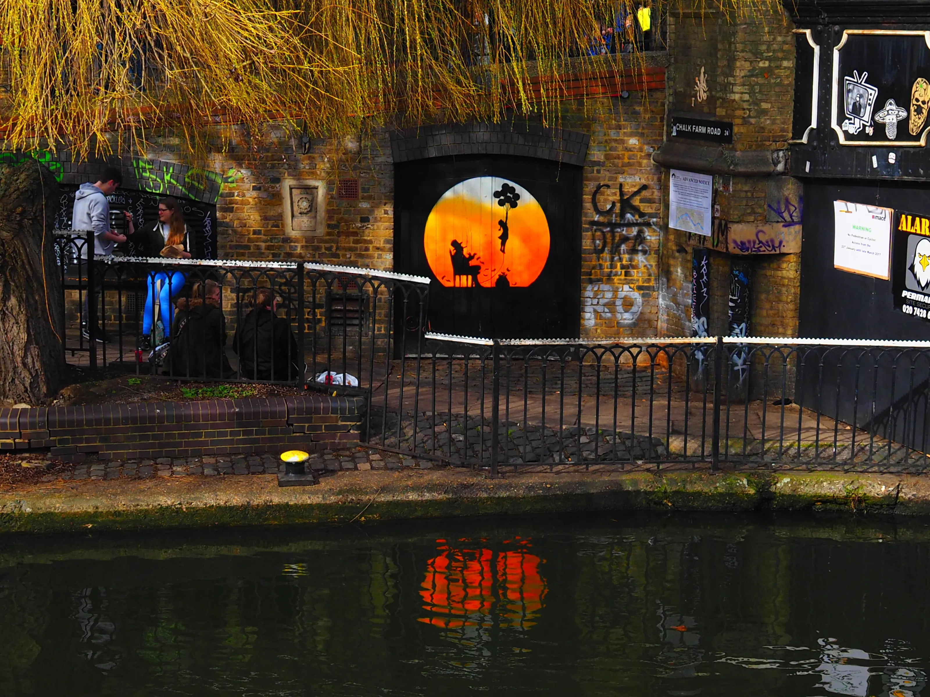 Redmoon in camden