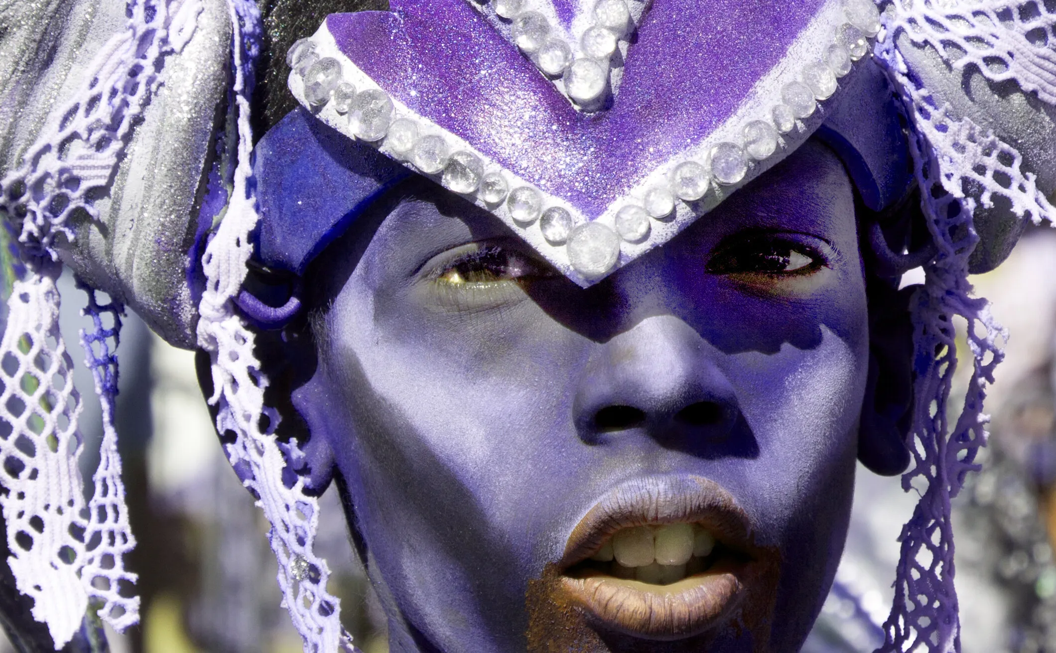 purple face