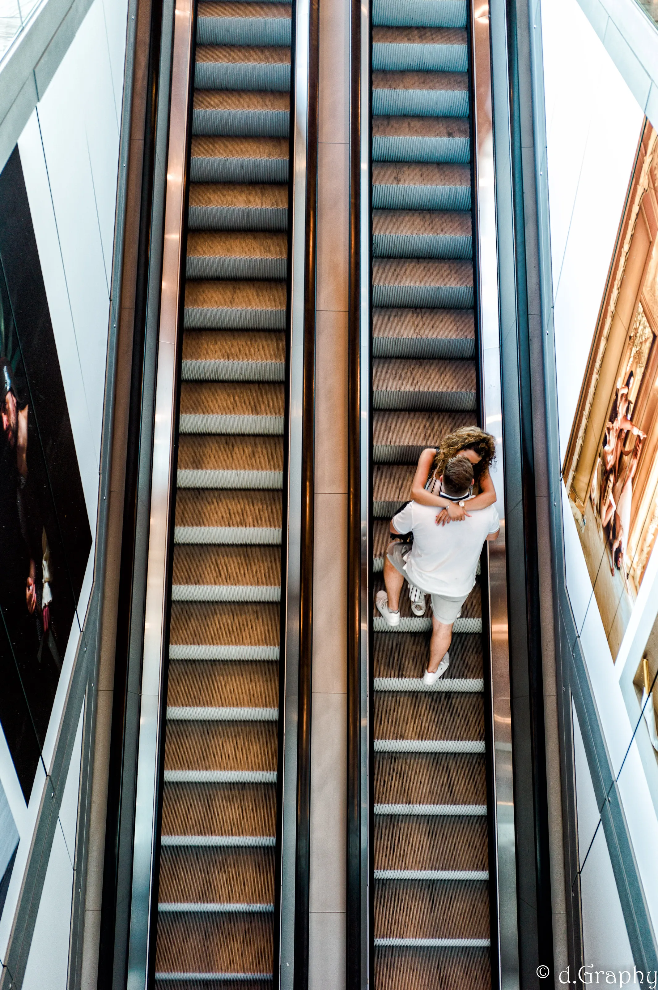 Escalators lovers