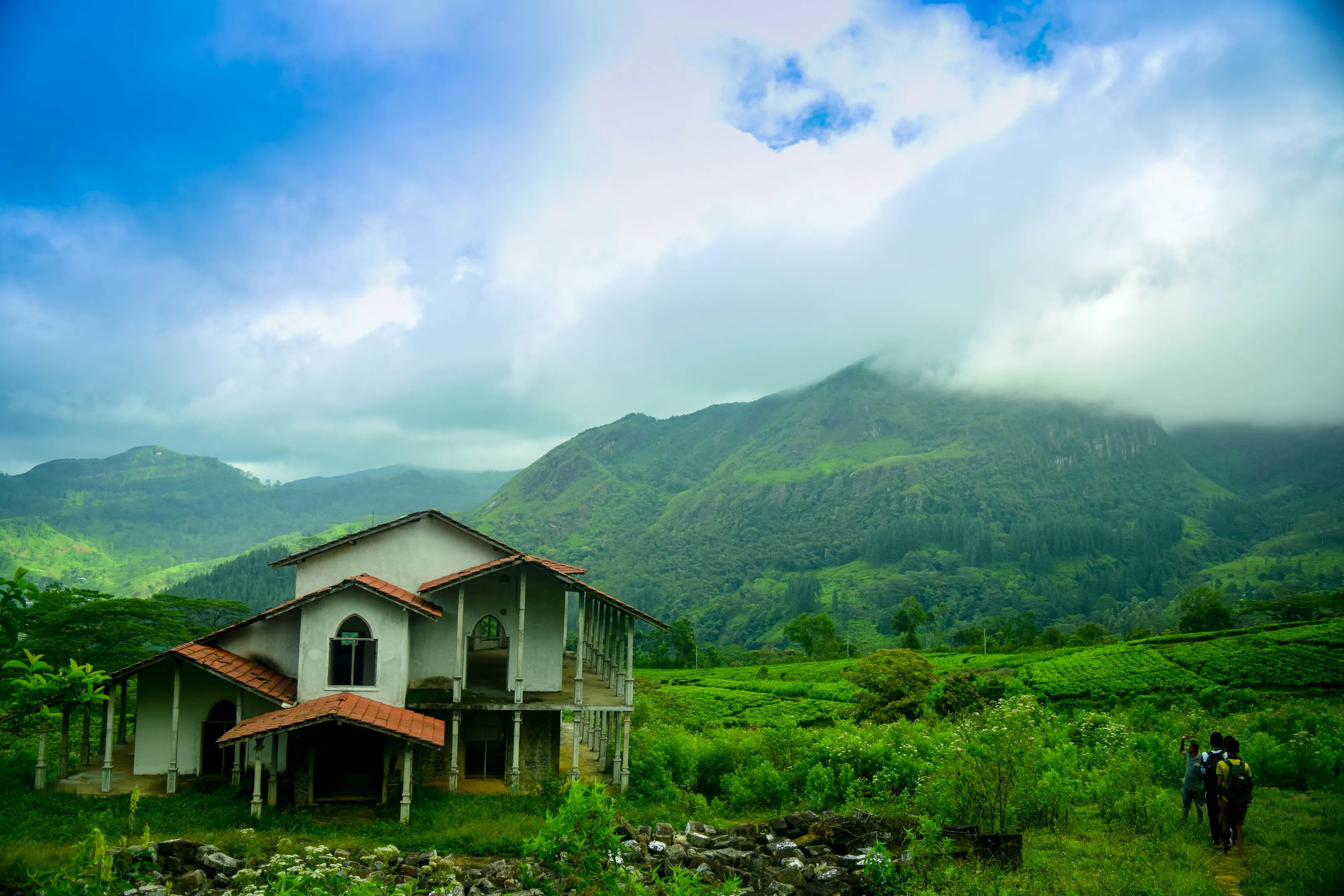 Mysterious Bungalow in Mysterious "knuckles Mountain Range"