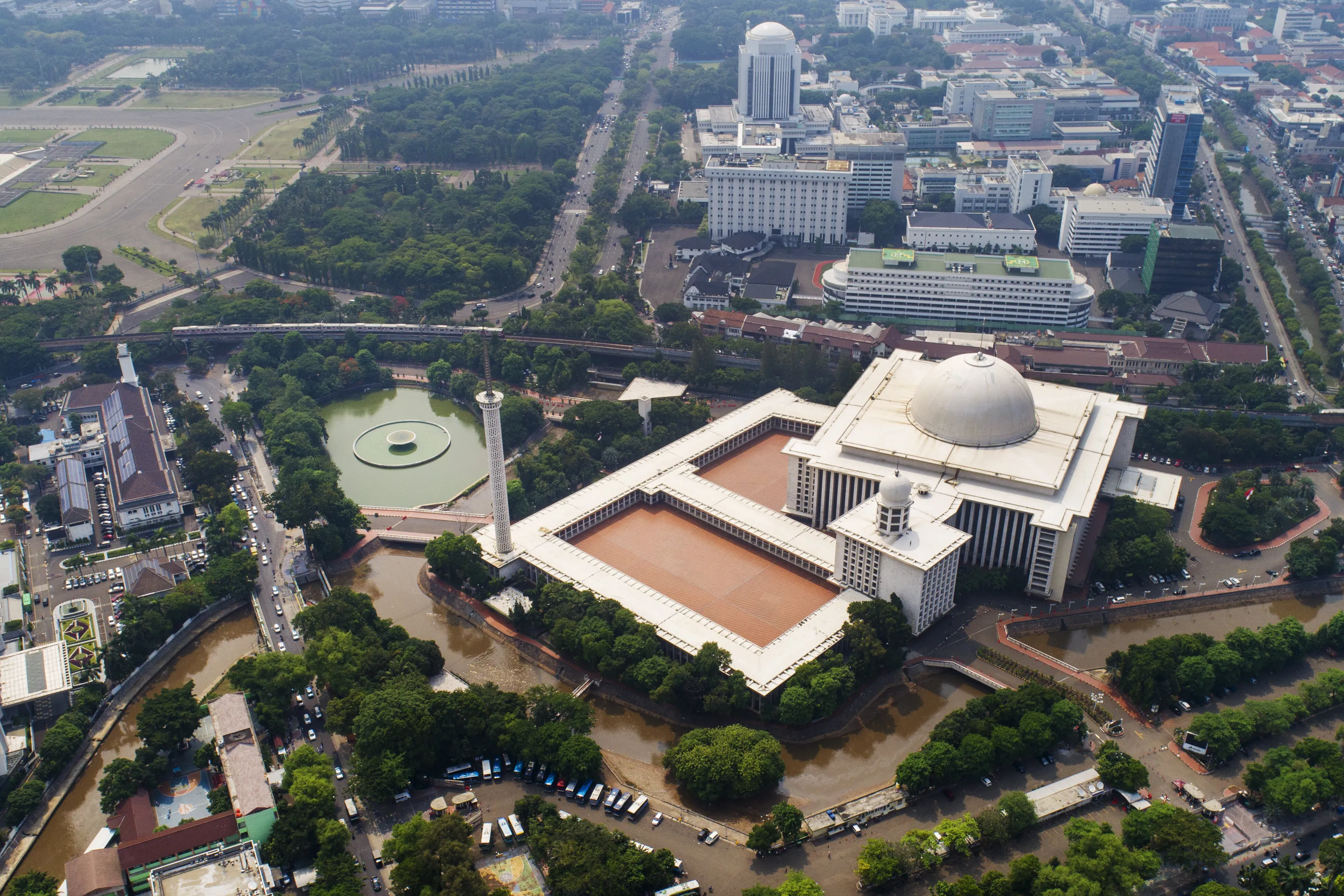 Isqtiqlal Mosque