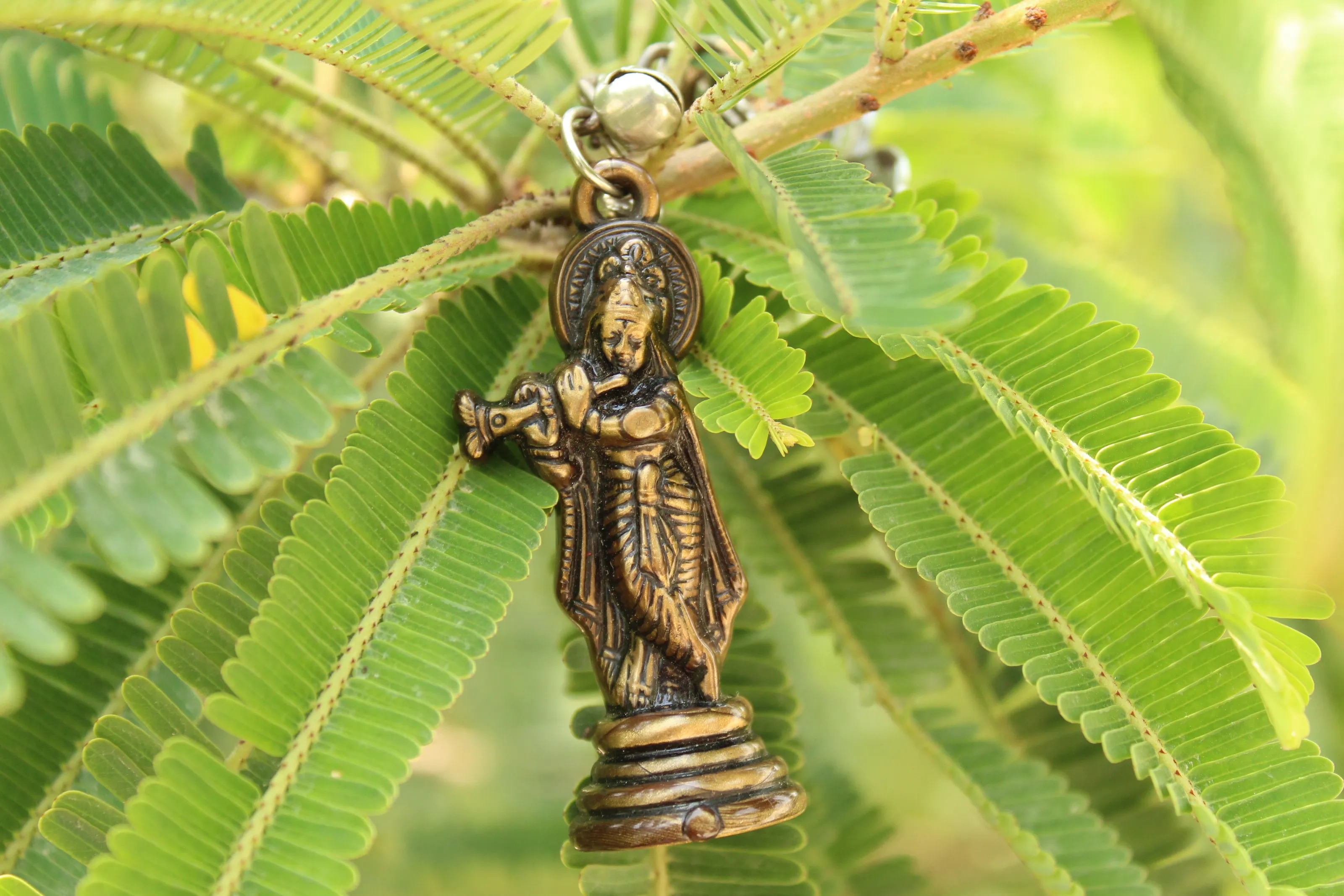 The Invisible Art of Pray