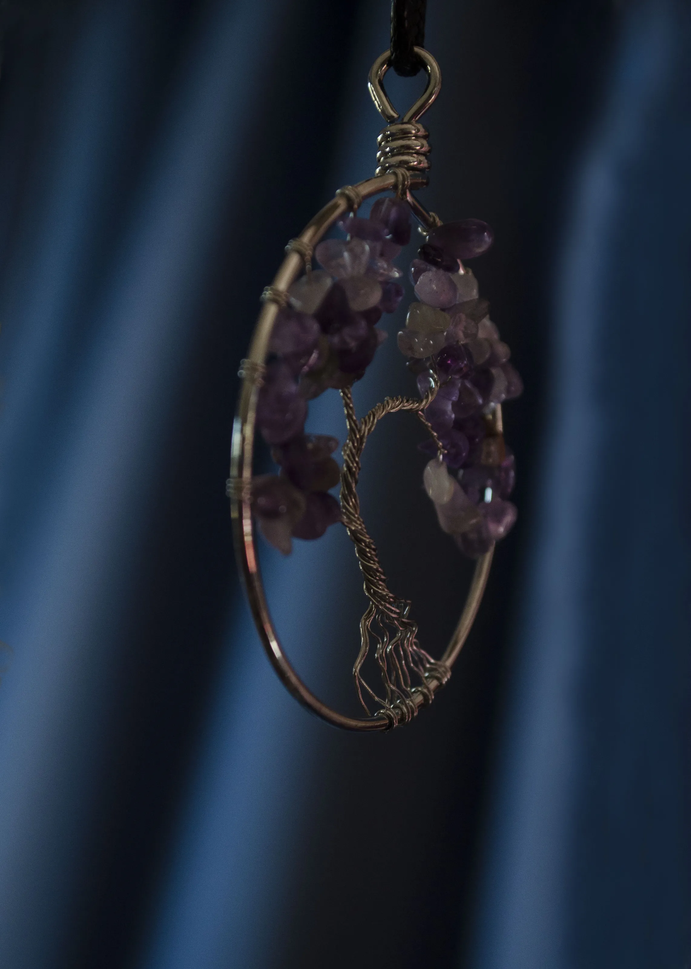 Tree pendent