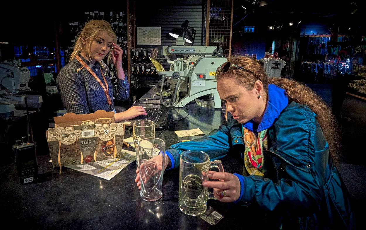 Entry 2407153