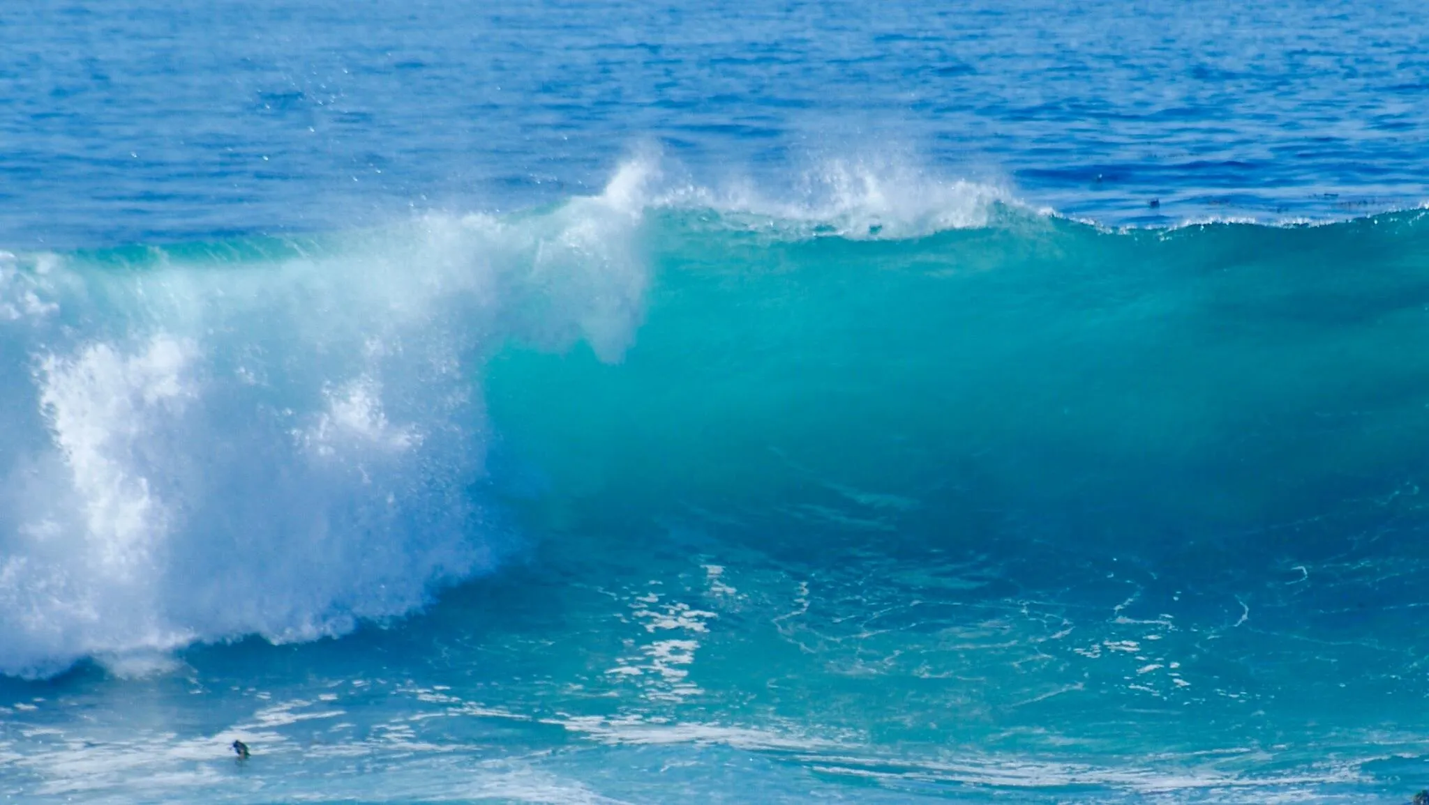 wave and foam