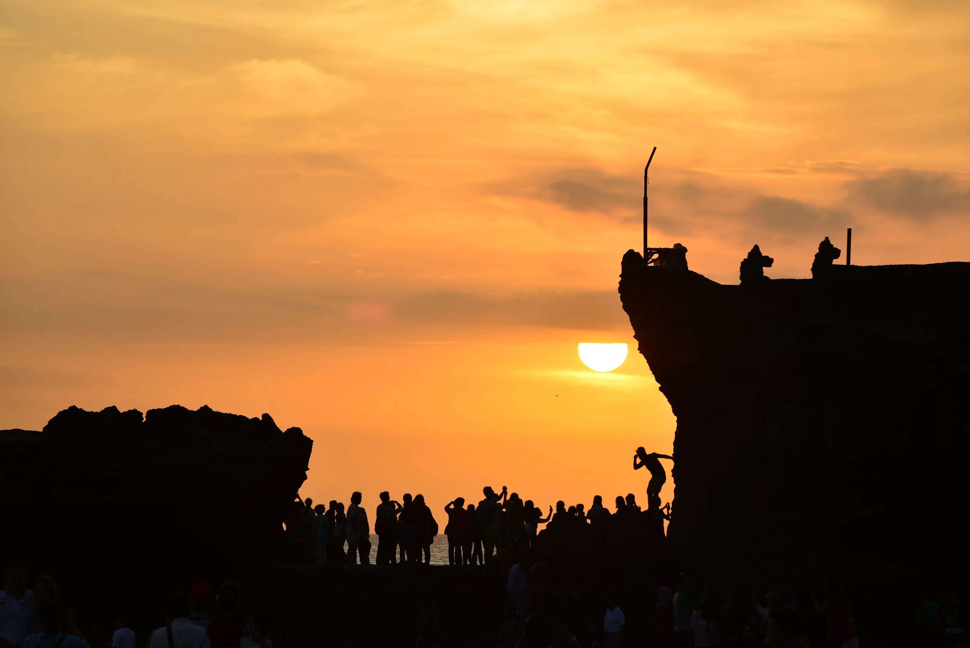 Crowd at Tanah Lot - Bali