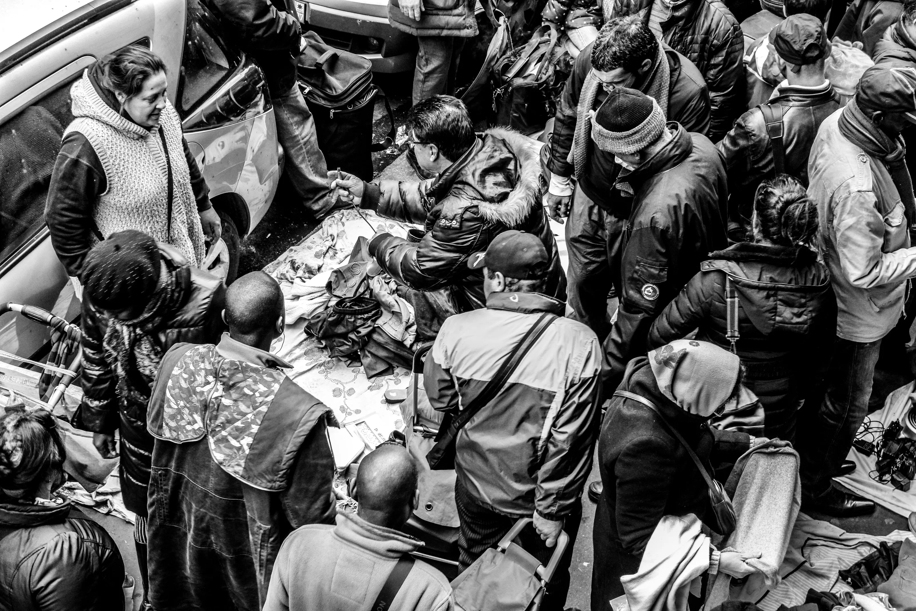 Crowded Selling