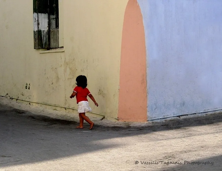 '' Little girl 1 ''