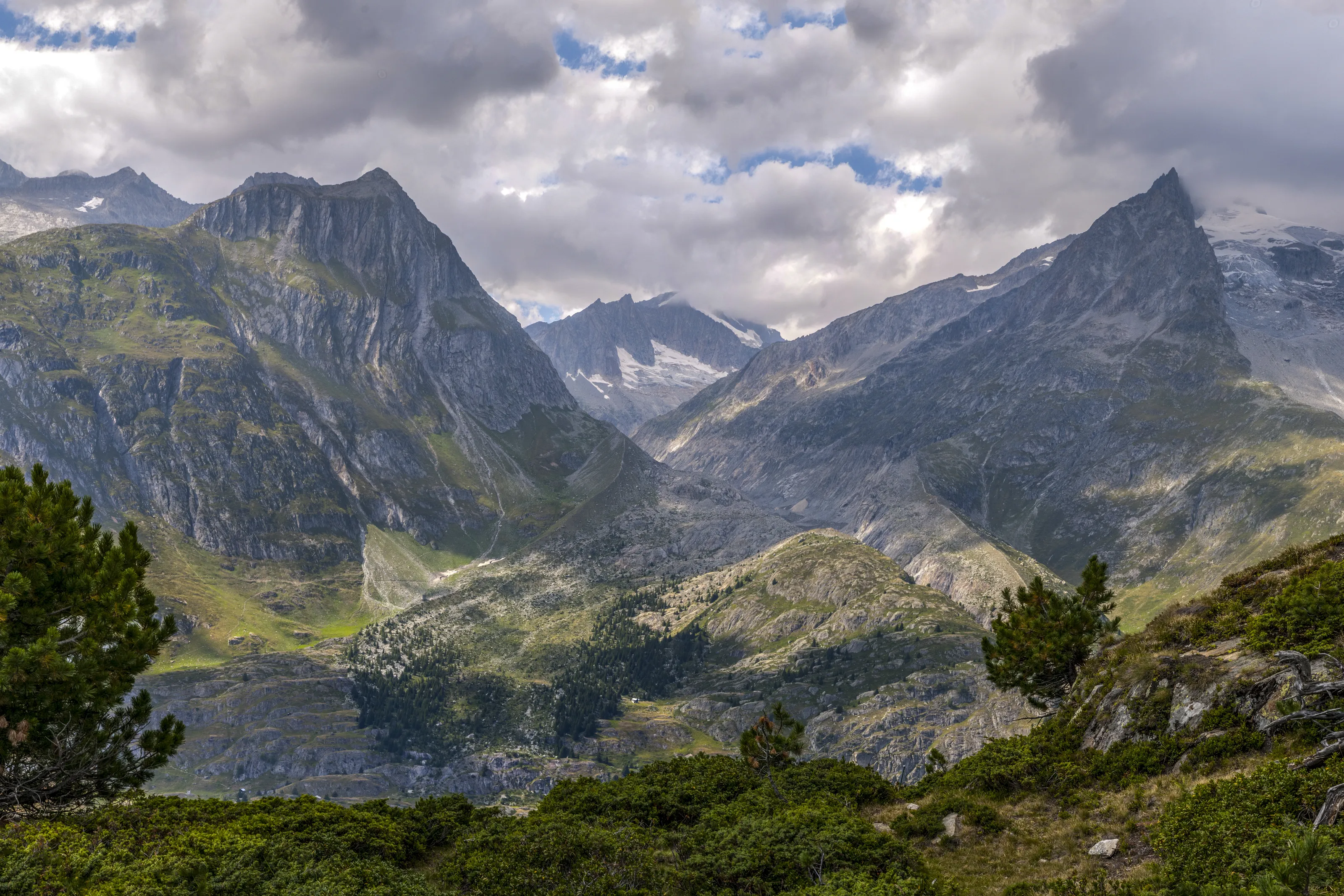 Swiss Alps, Geisshorn and Gross Fusshorn