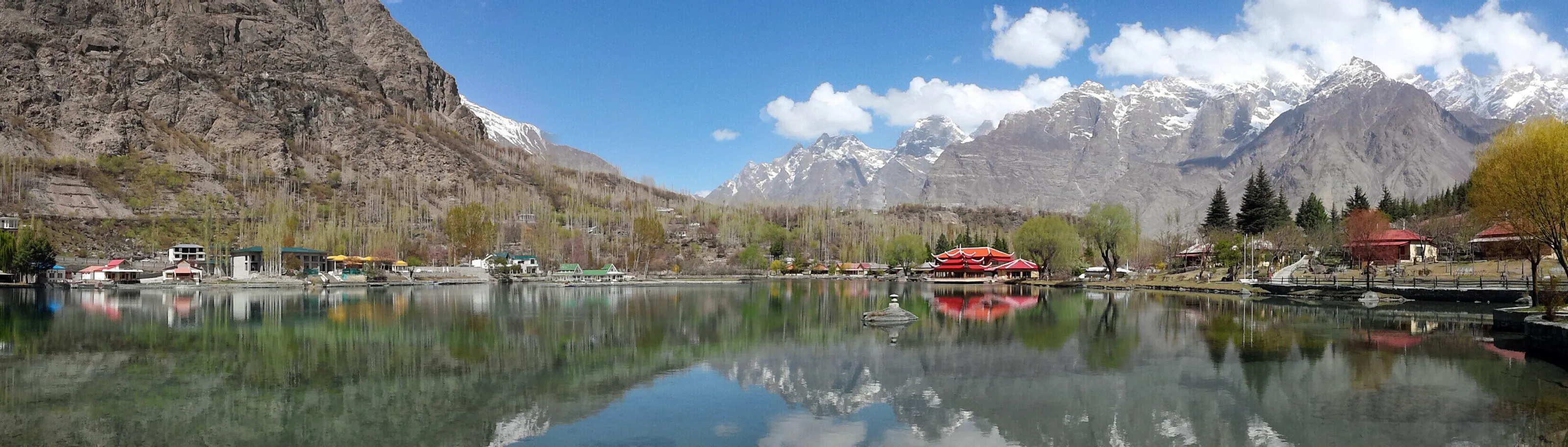 Heaven on earth (Shangrila Lake)