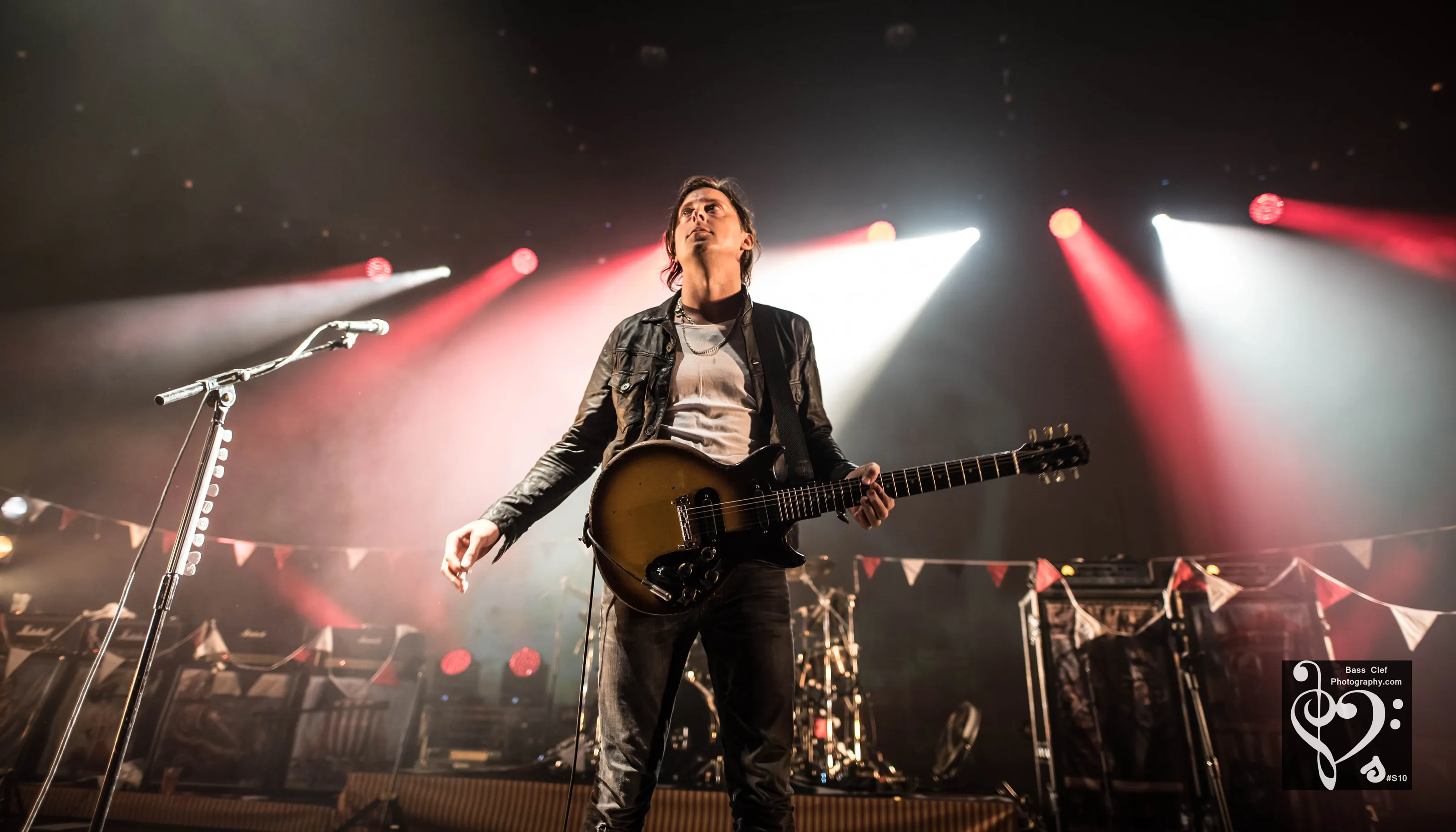 Carl Barat performs with The Libertines in Plymouth