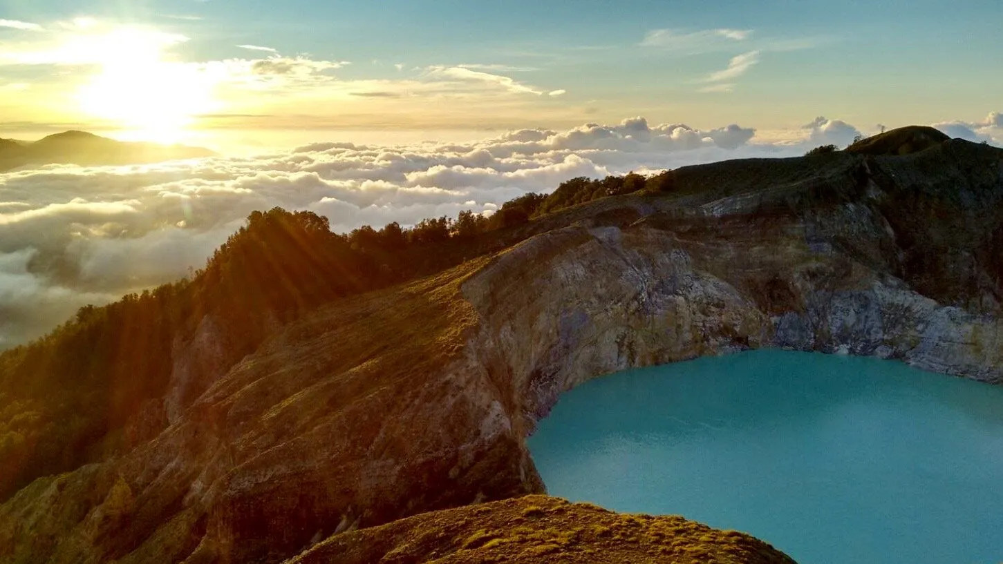Sunrise at Kelimutu