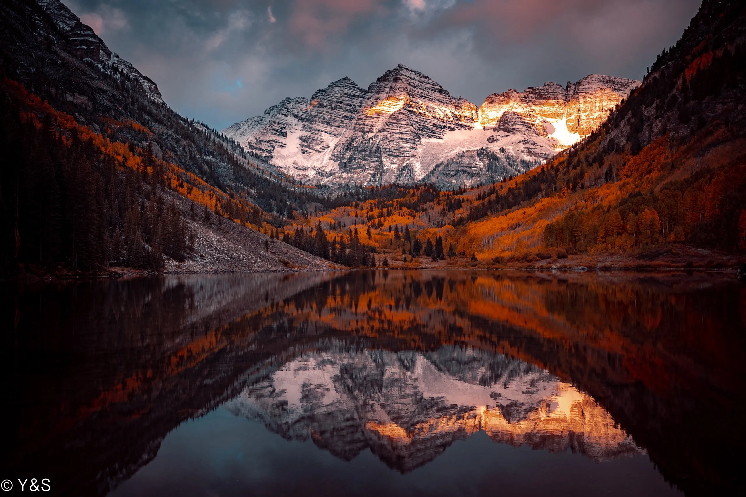 Maroon Bells at Sunrise