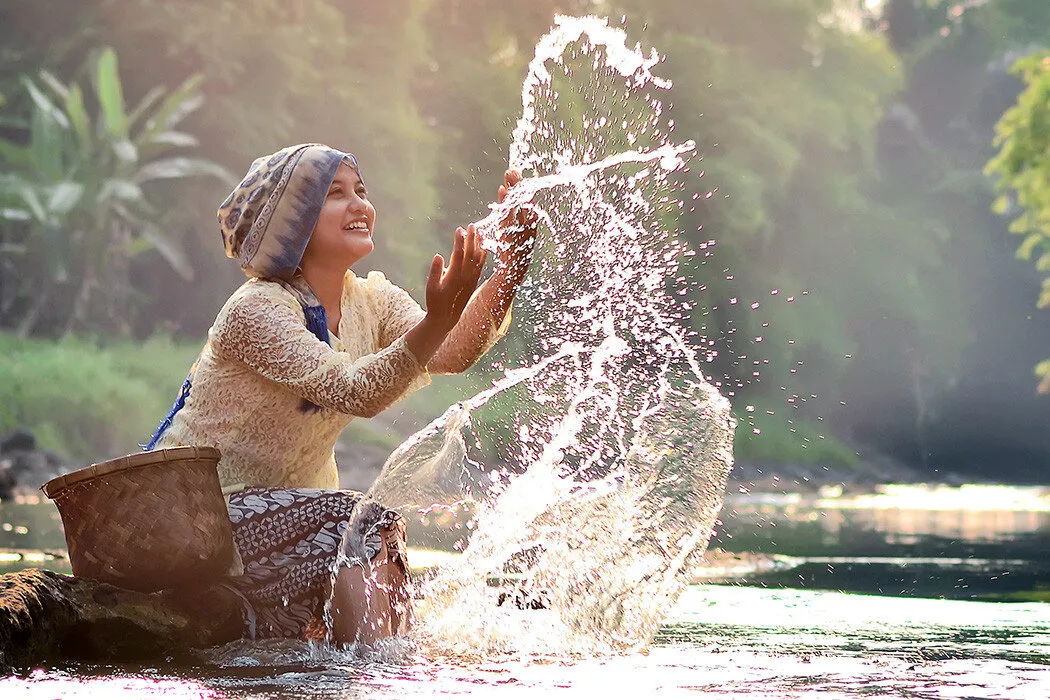 dancing water