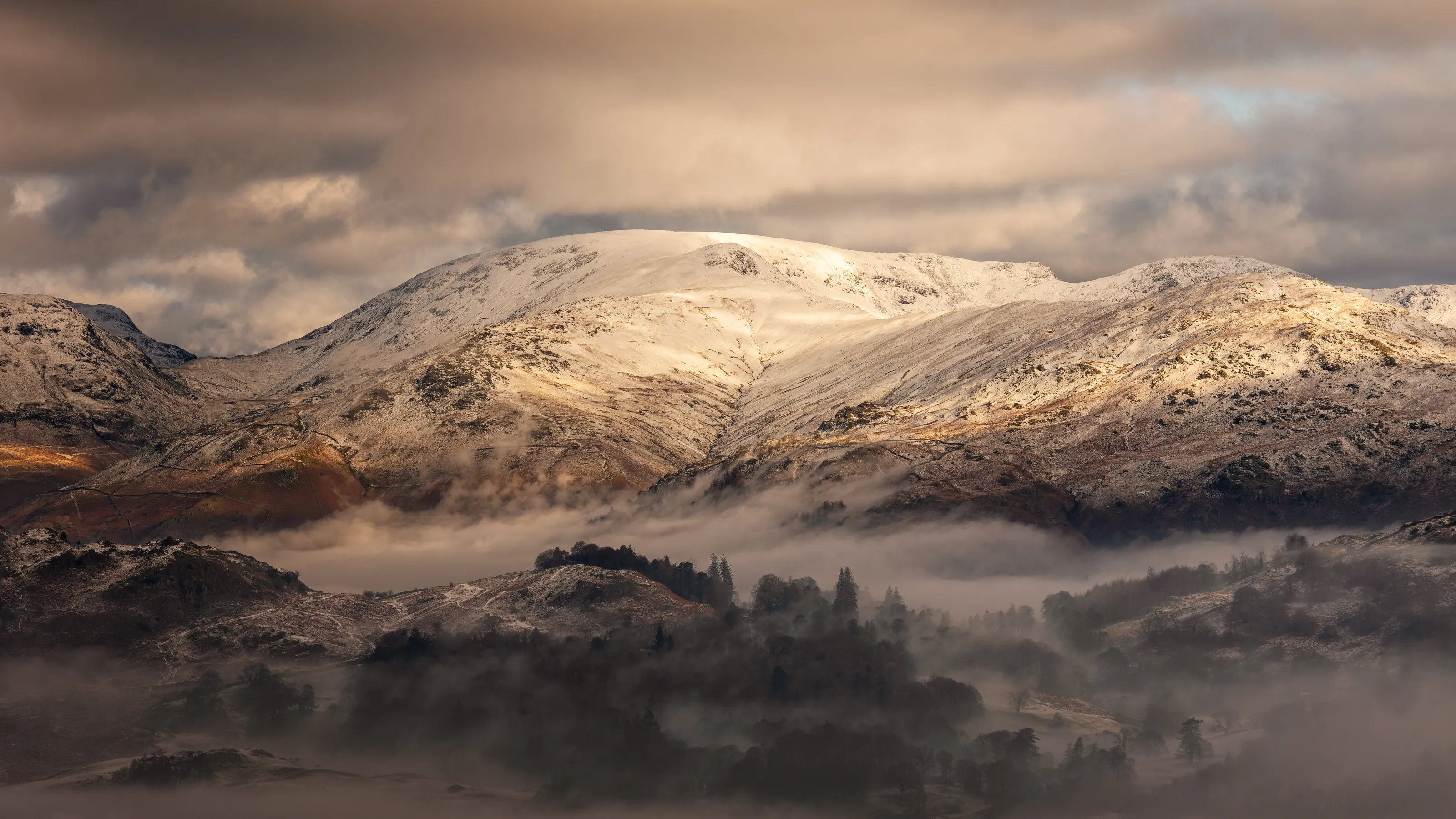 morning mist from holme fell