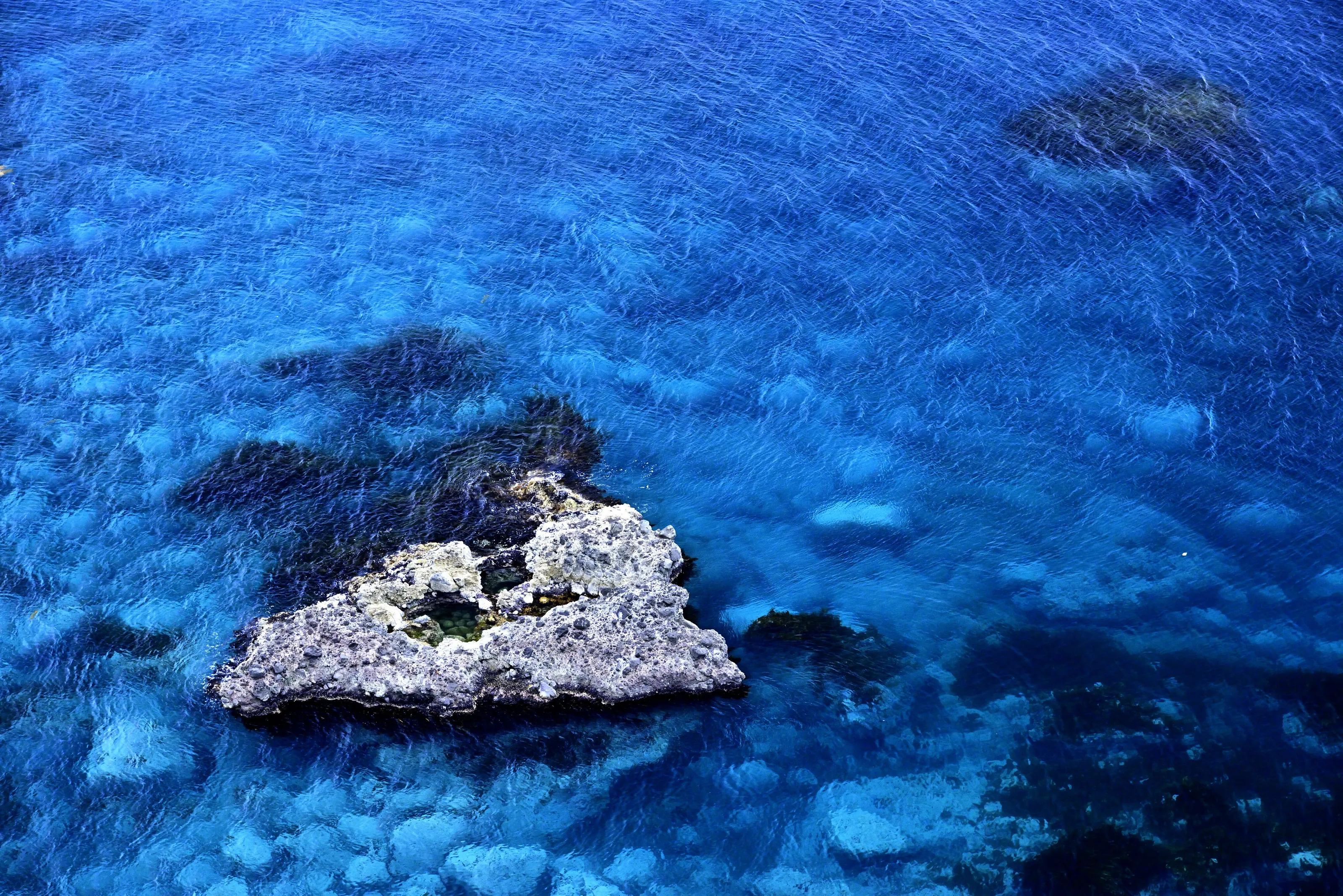 Quiet waves