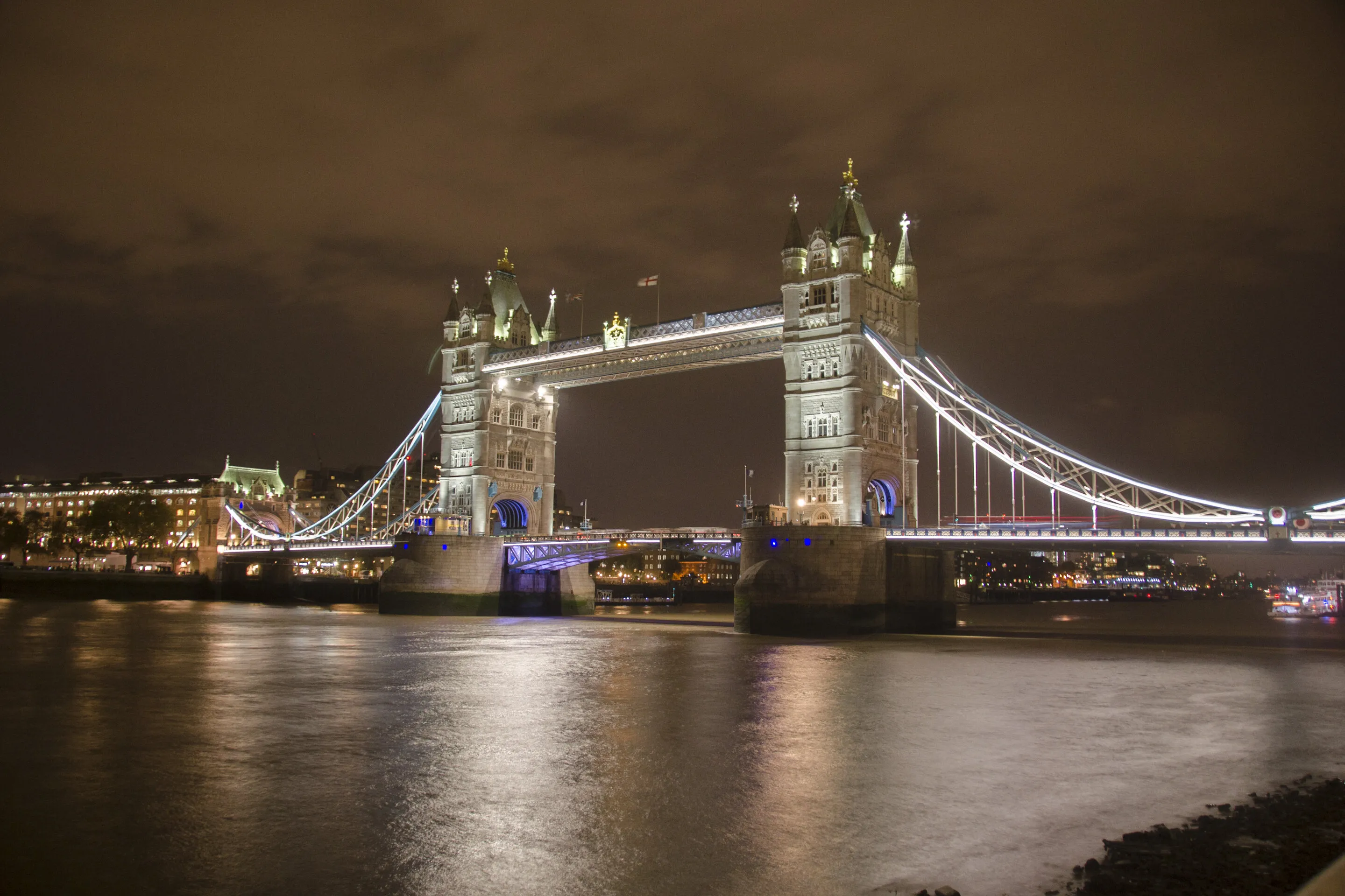 Live London... Tower Bridge