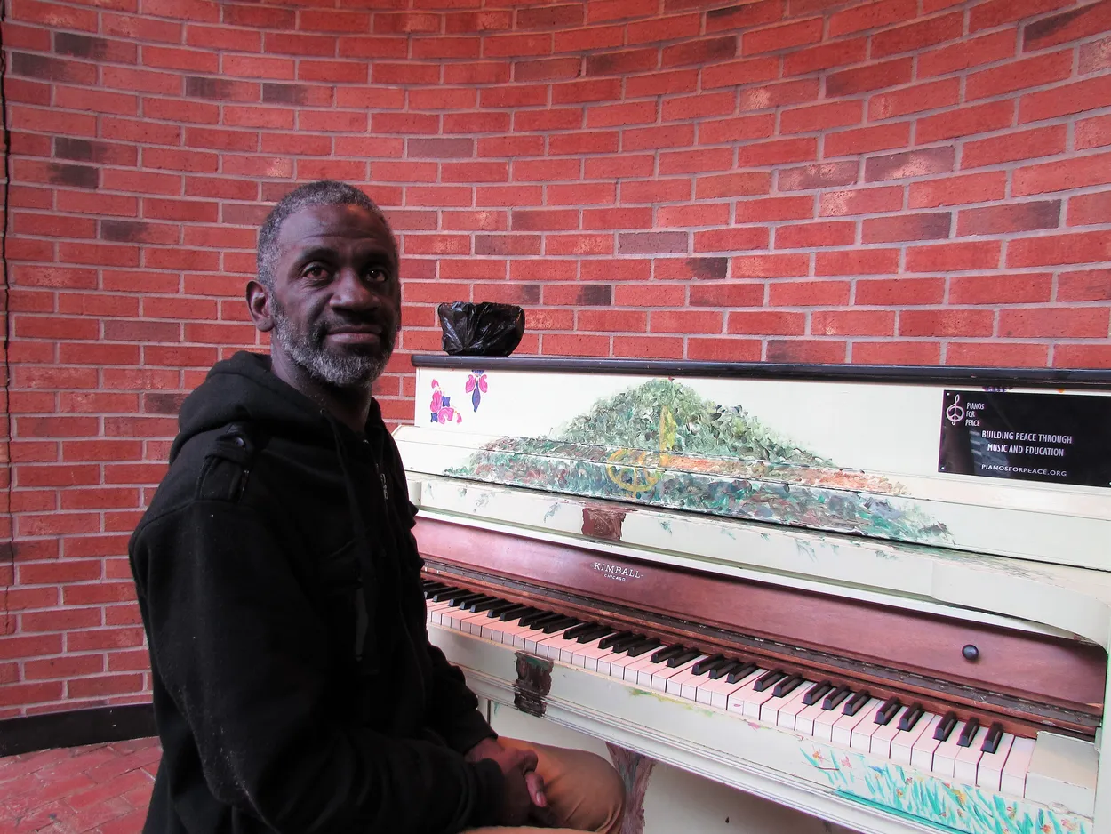 A Survivor pianist