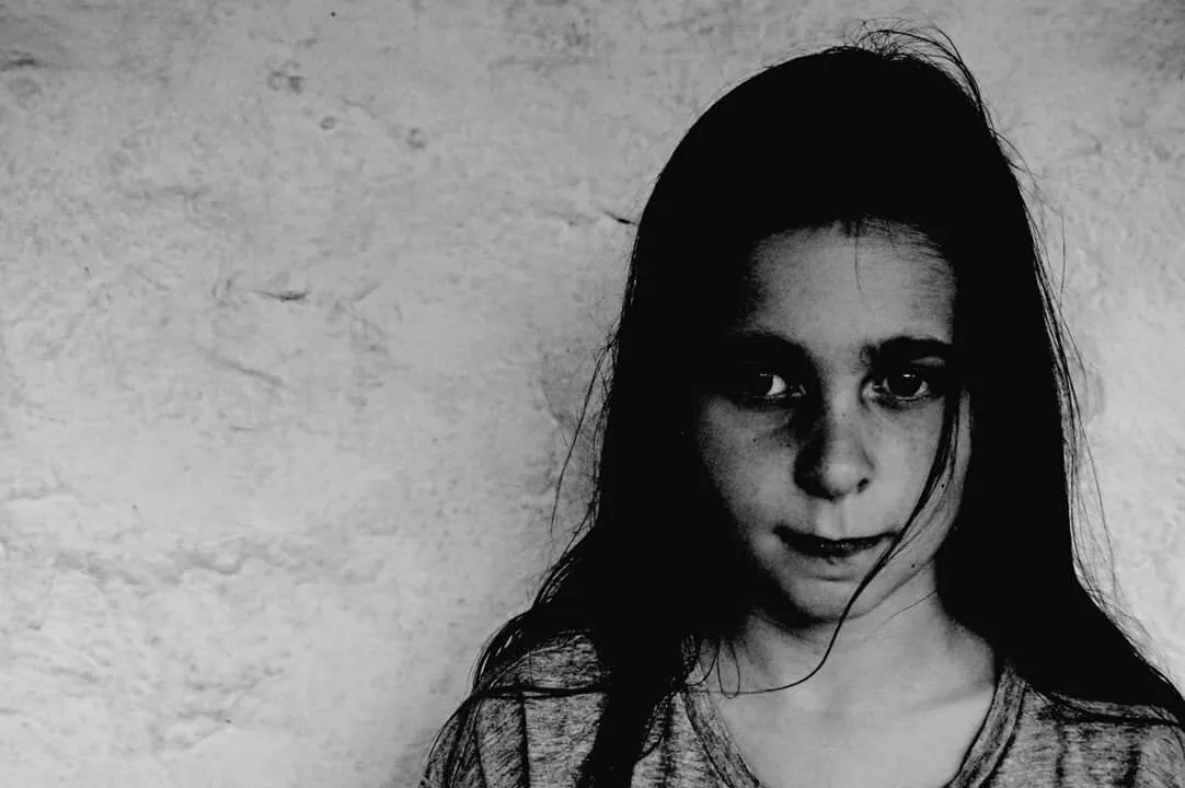 Girl, disconnected