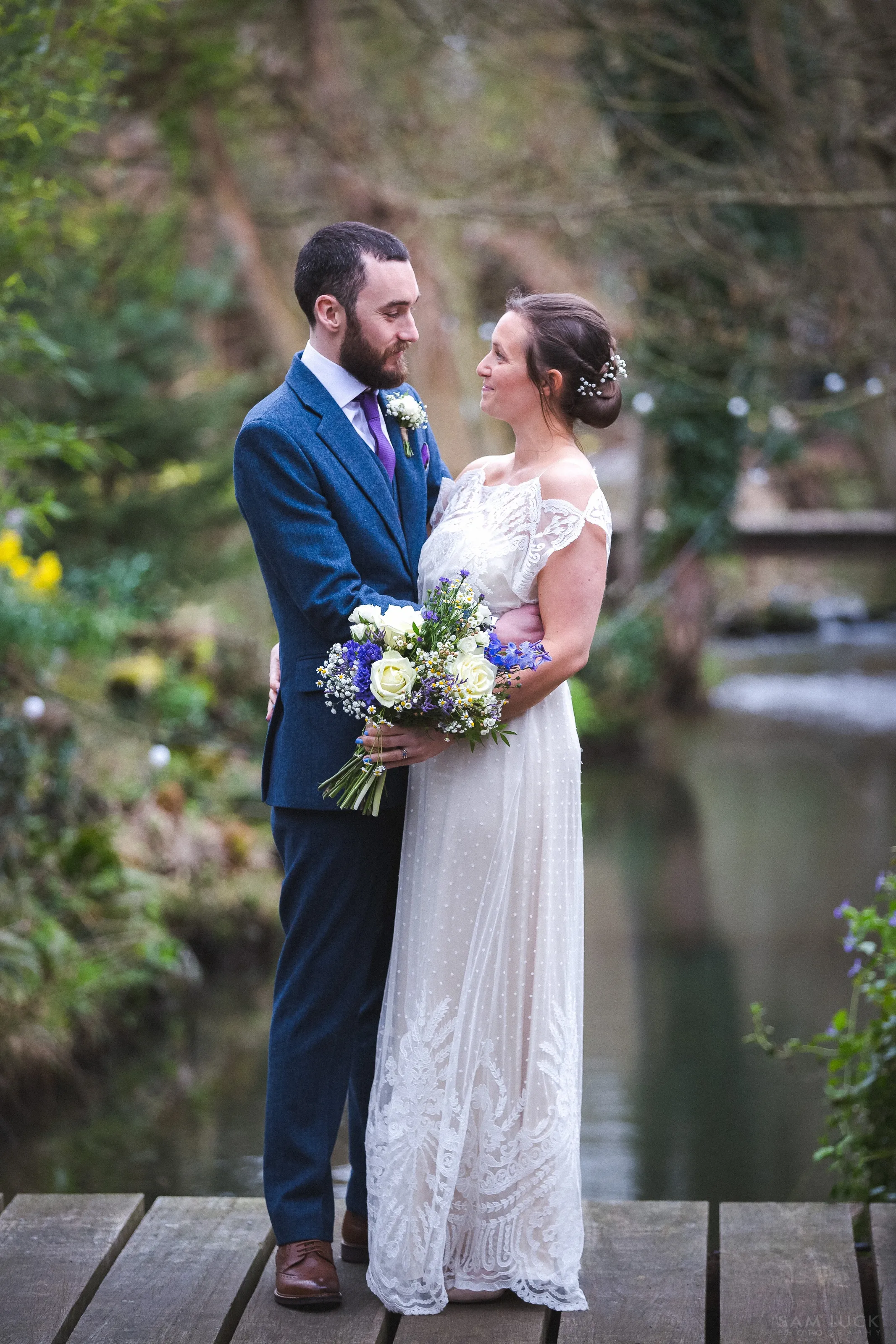 Boho love on a bridge