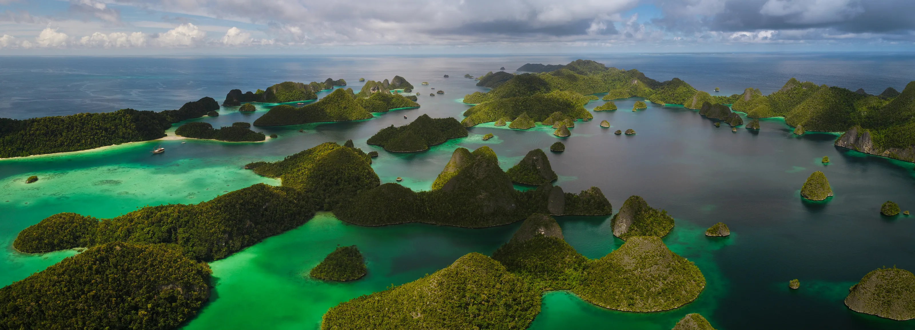 Wayag Island, Raja Ampat, West Papua.