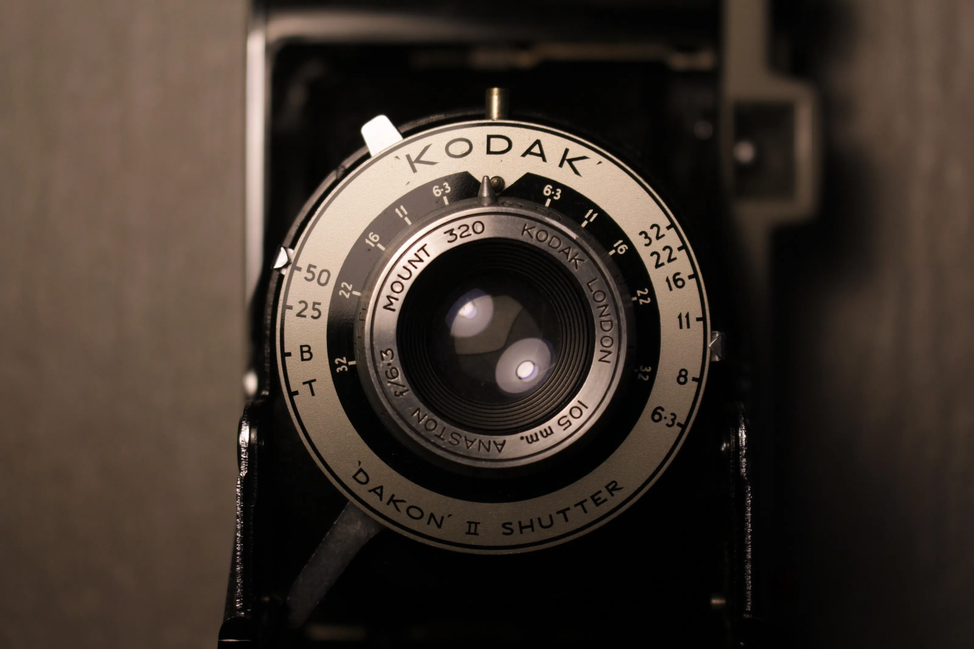 Dakon II Lens