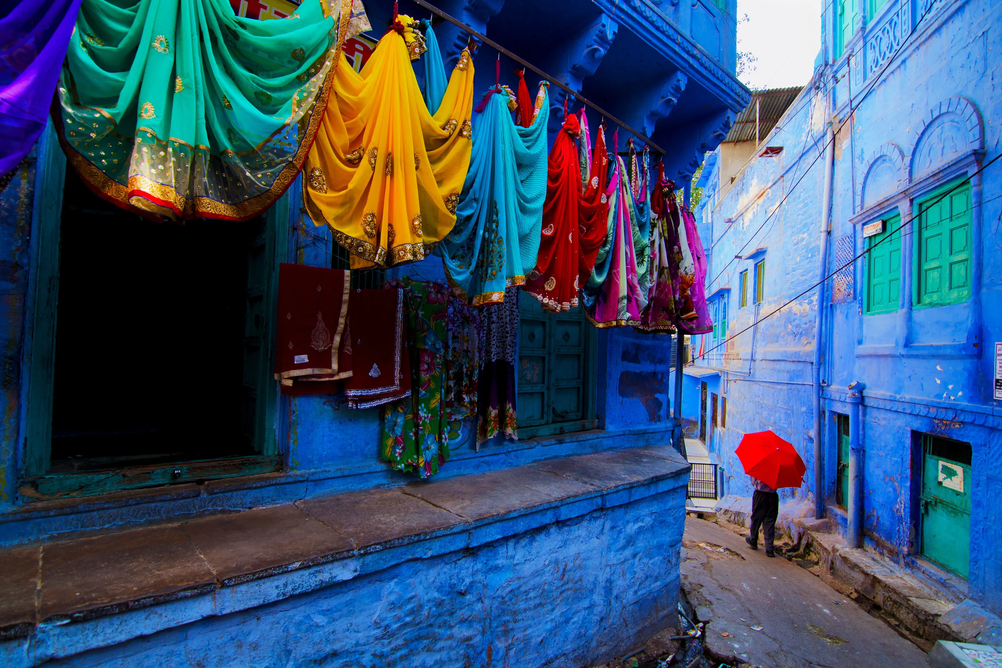 MULTICOLOR STREET
