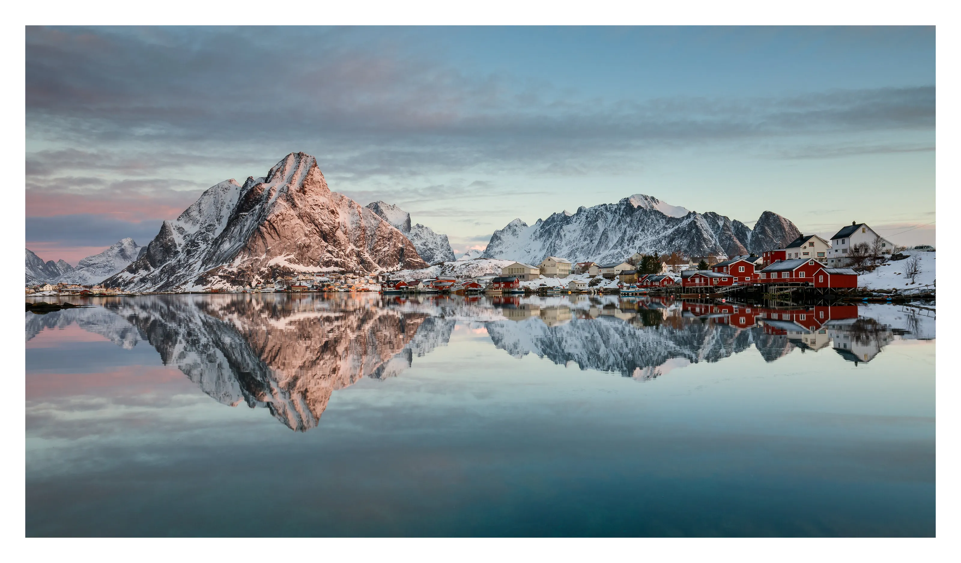 Reine Sunrise